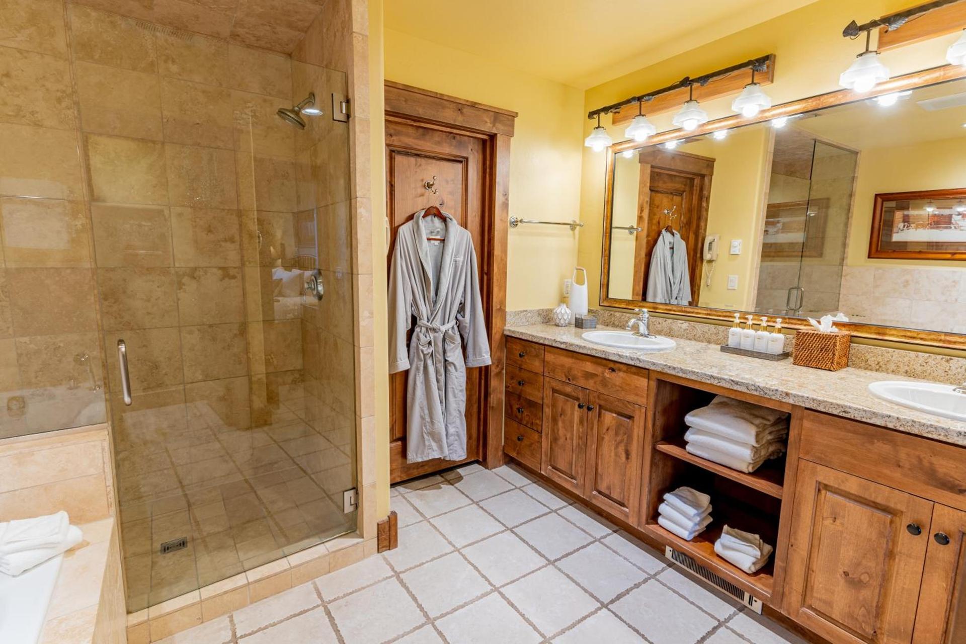 Snow King Resort Luxury Condominiums photo 20