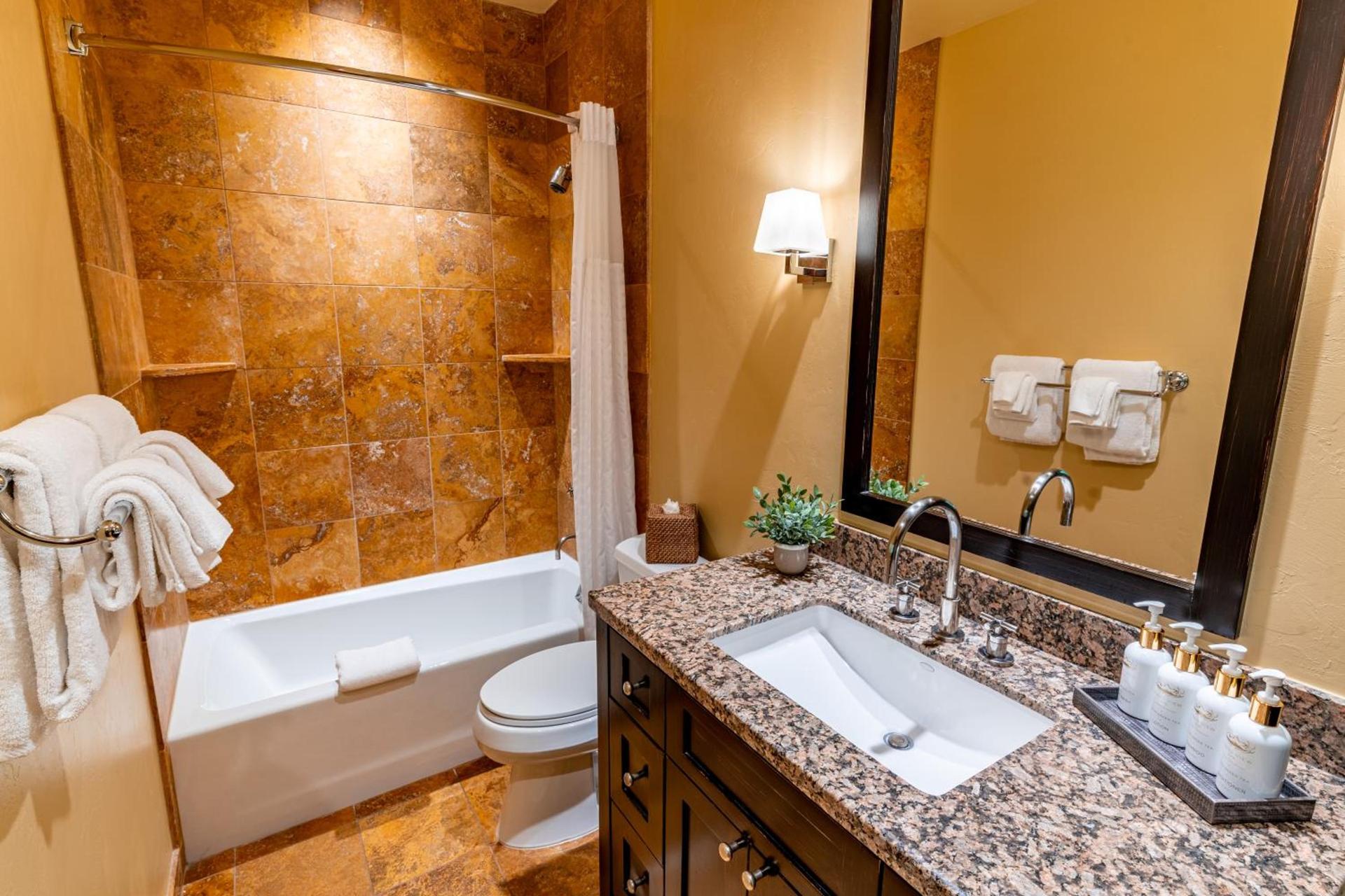 Snow King Resort Luxury Condominiums photo 29