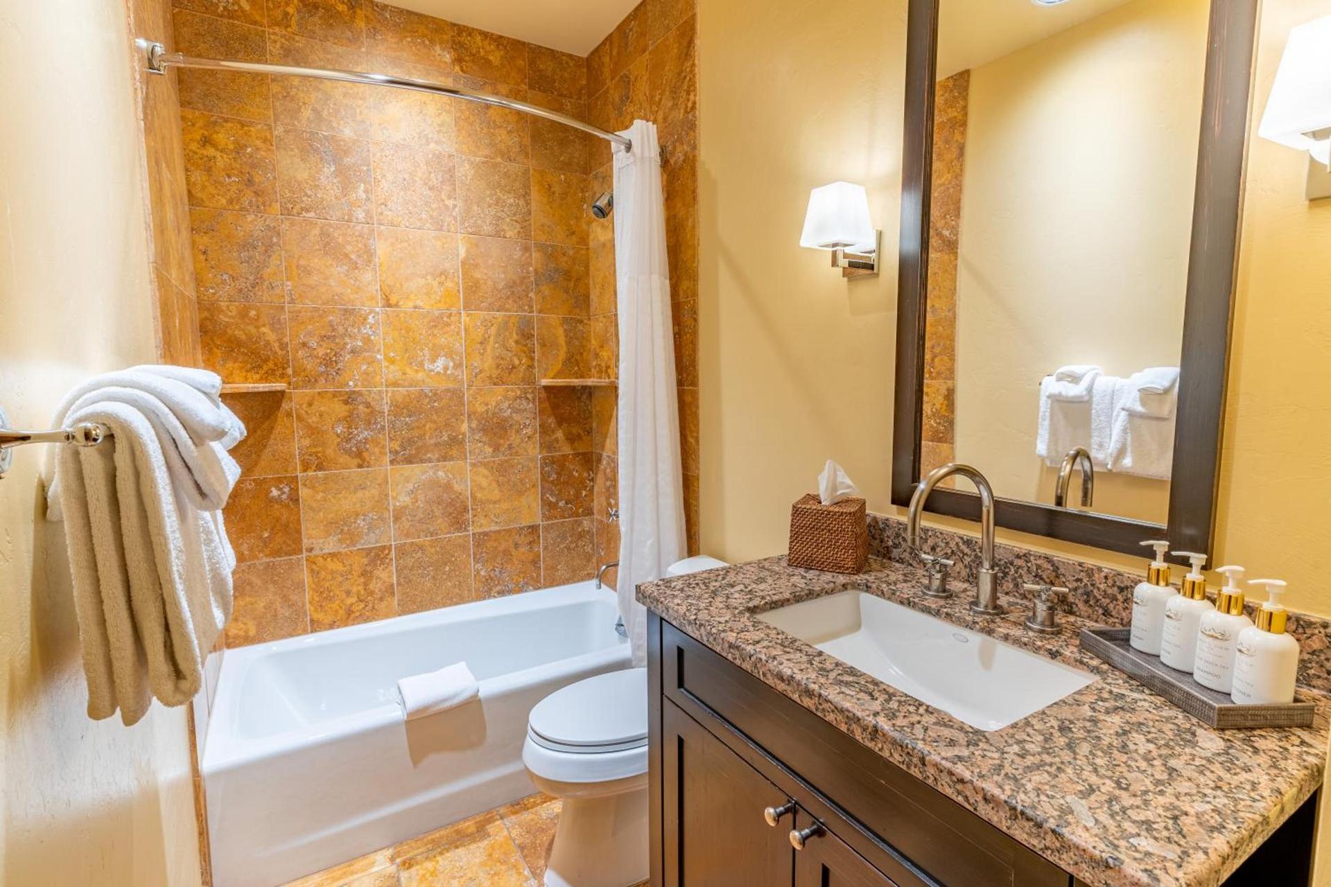 Snow King Resort Luxury Condominiums photo 30