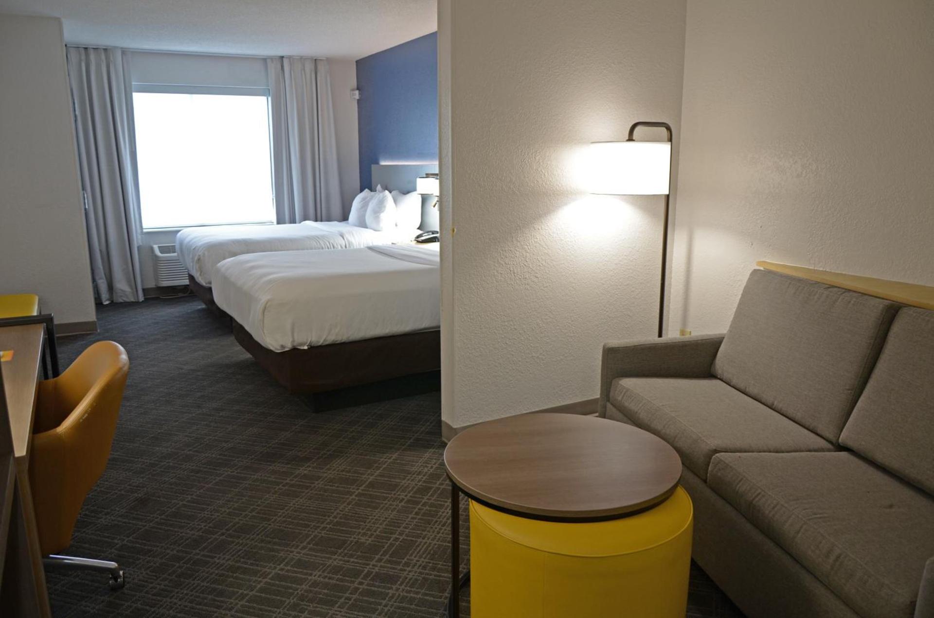 Comfort Suites Salem-Roanoke I-81 photo 17
