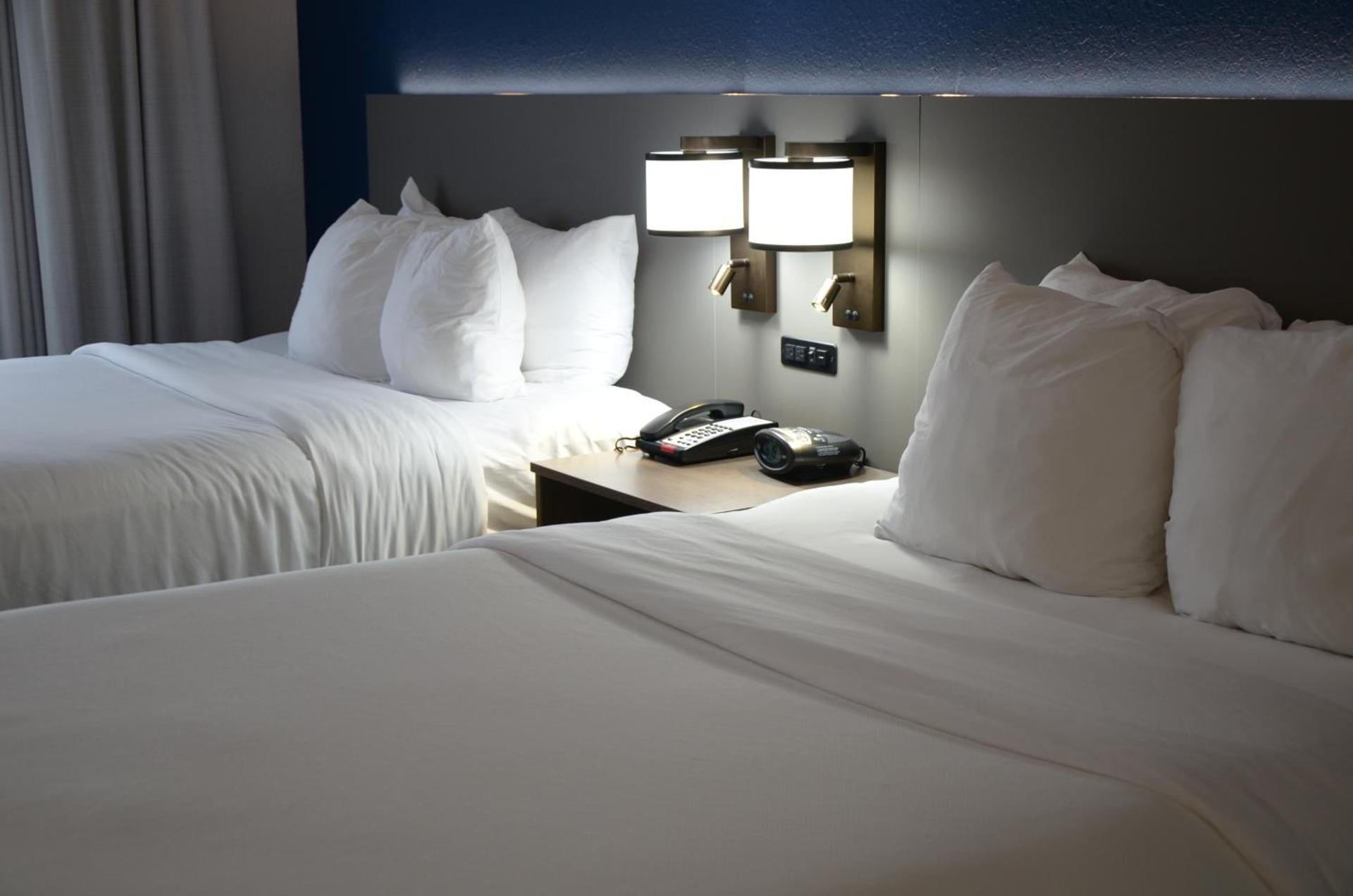 Comfort Suites Salem-Roanoke I-81 photo 18