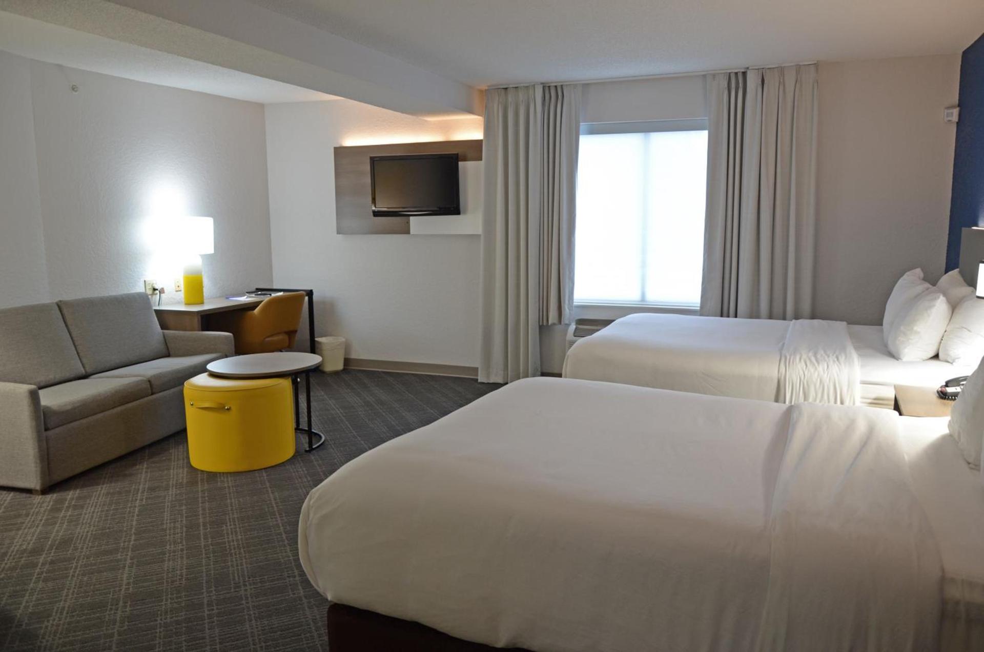 Comfort Suites Salem-Roanoke I-81 photo 24