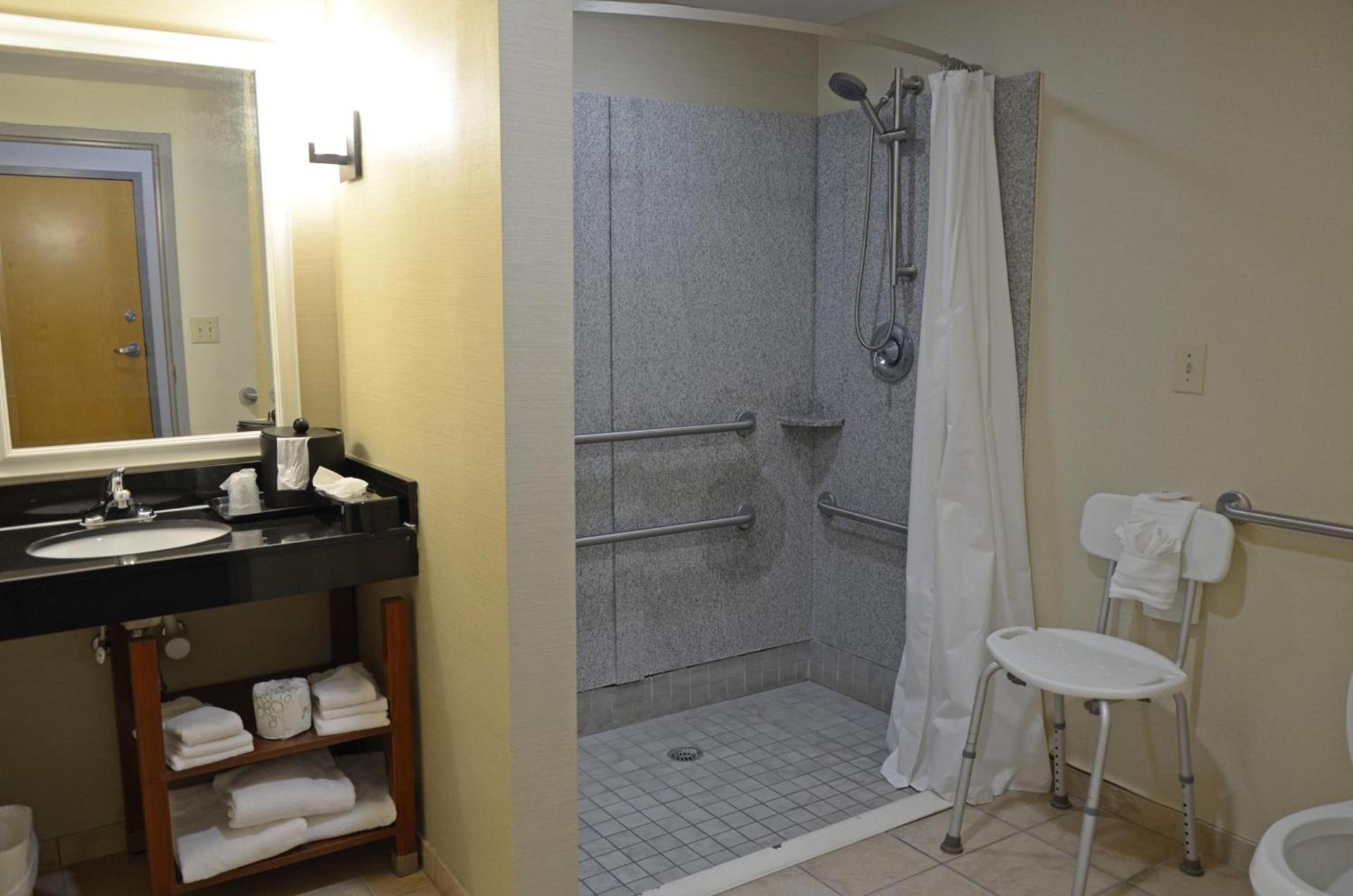 Comfort Suites Salem-Roanoke I-81 photo 26