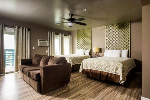 Ocean Villa Inn photo 54