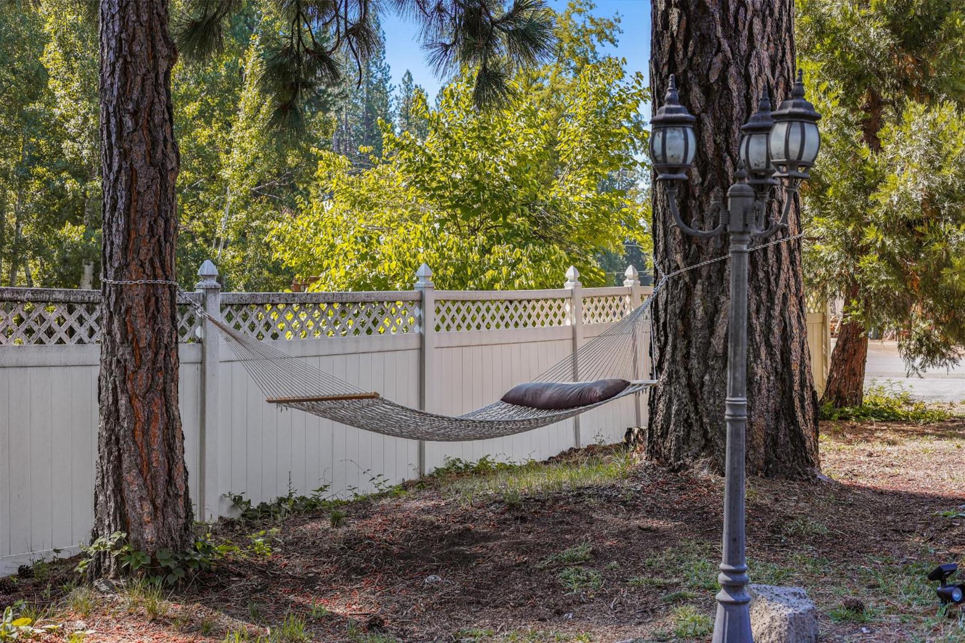 Shasta View Lodge photo 25