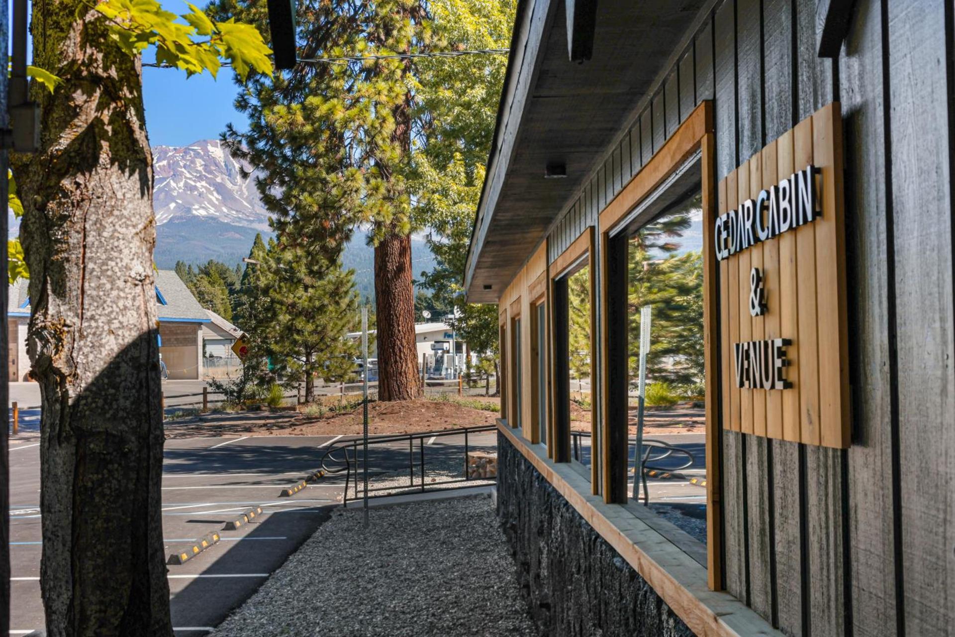 Shasta View Lodge photo 28