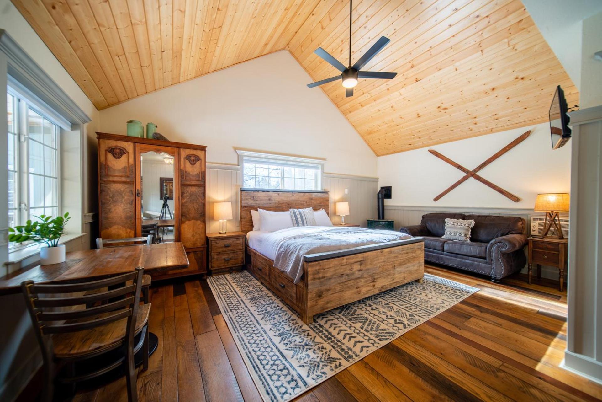 Shasta View Lodge photo 2