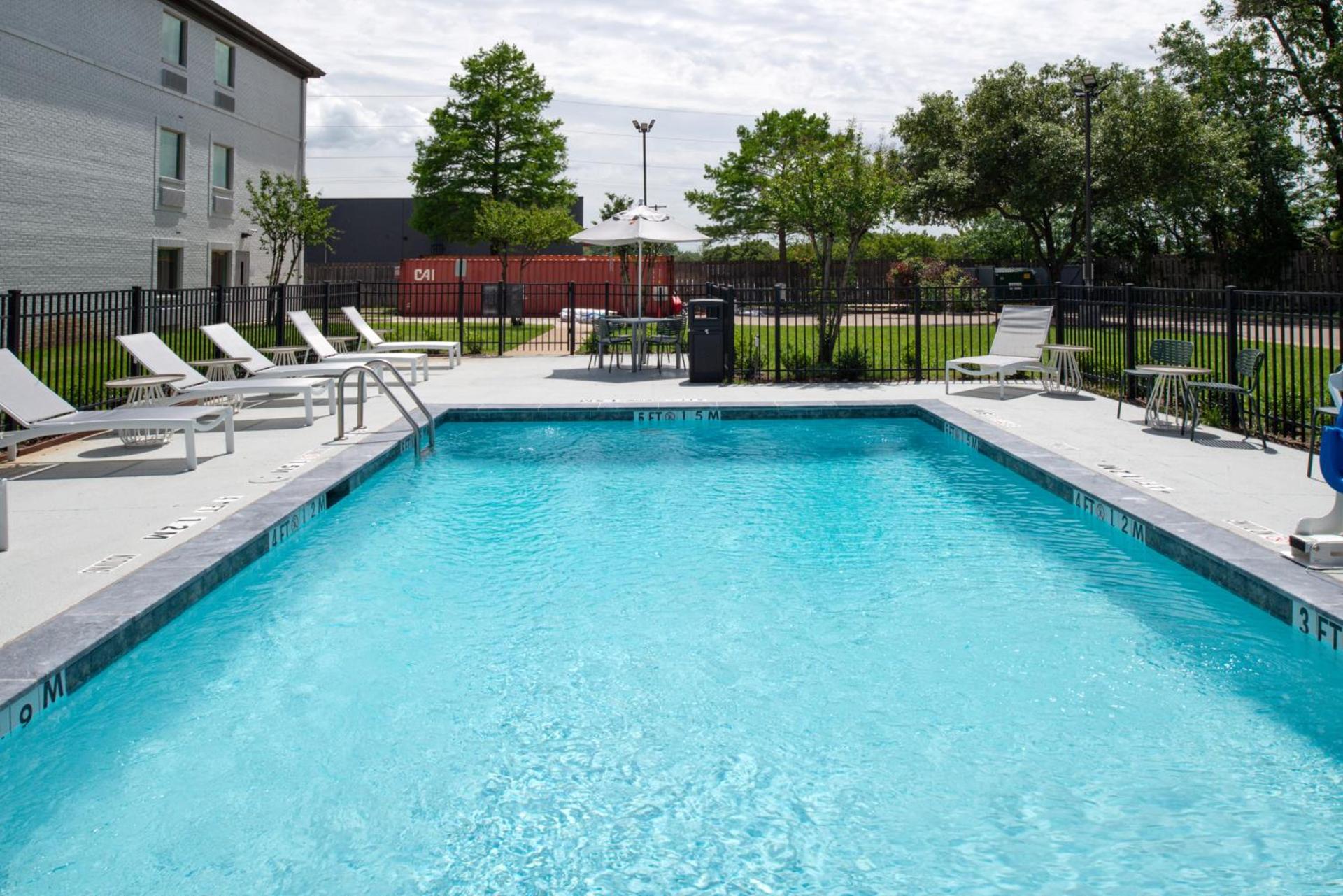 Spark By Hilton Dallas Medical District Love Field photo 9
