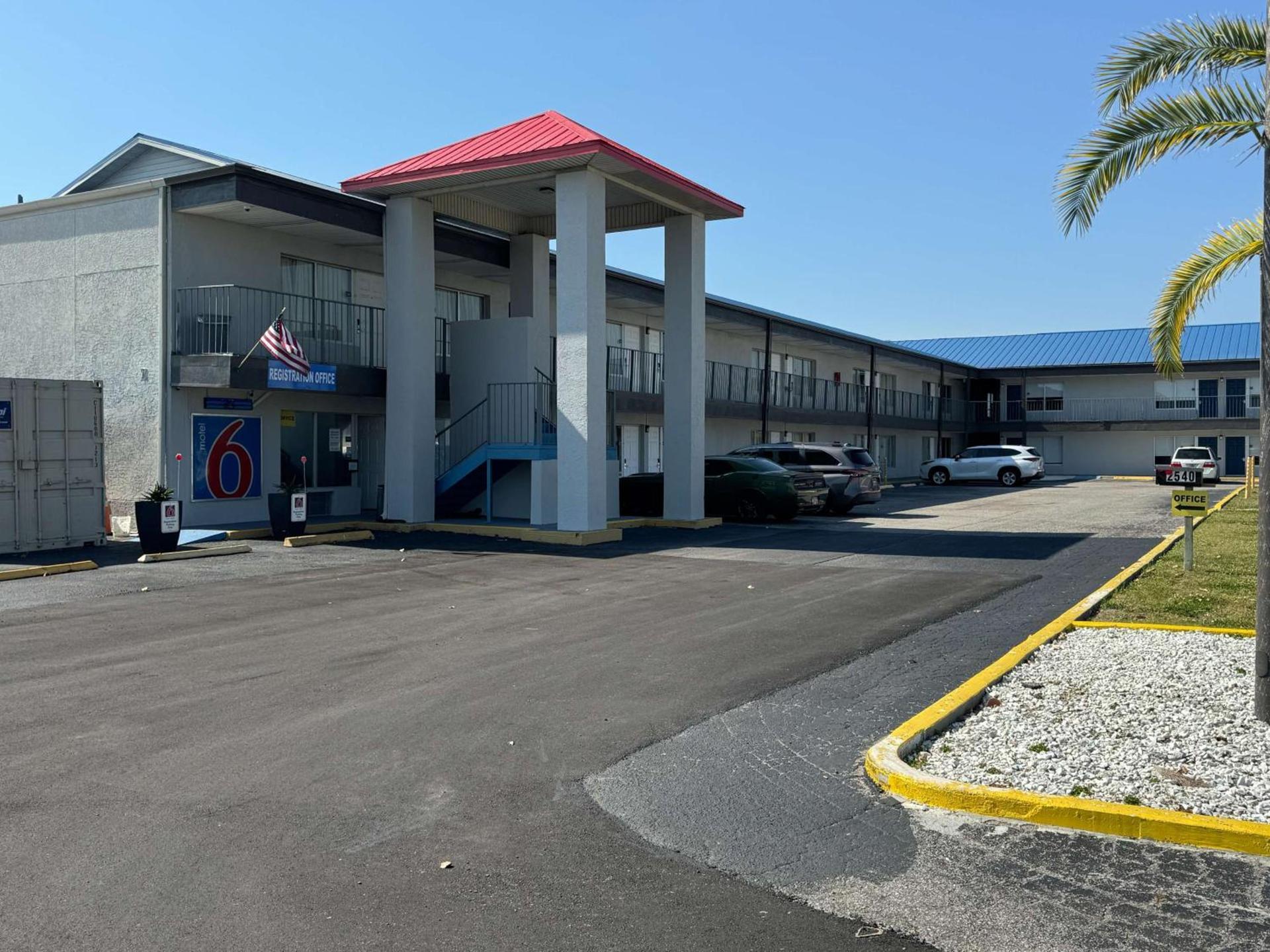 Studio 6-Englewood, FL — hotel in Englewood