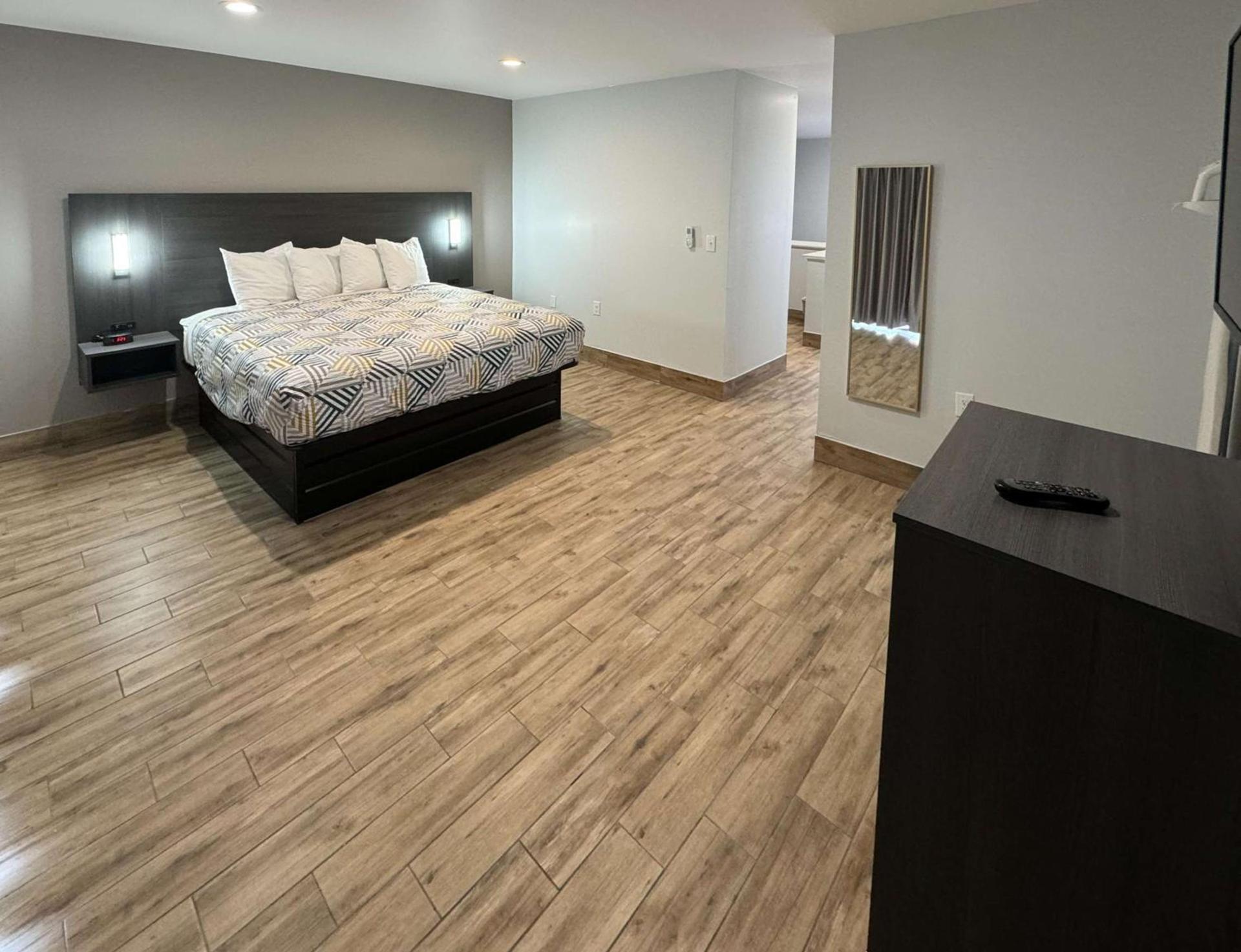 Studio 6-Englewood, FL photo 19