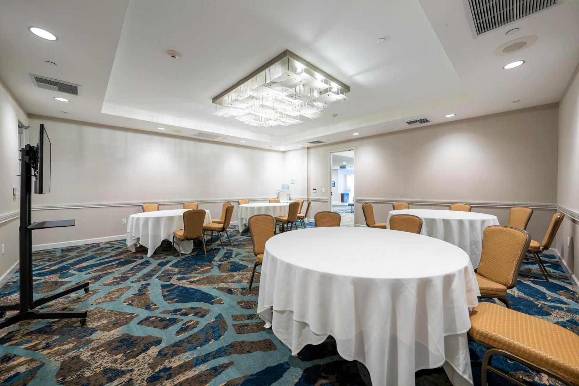 Crowne Plaza Ventura Beach by IHG photo 53
