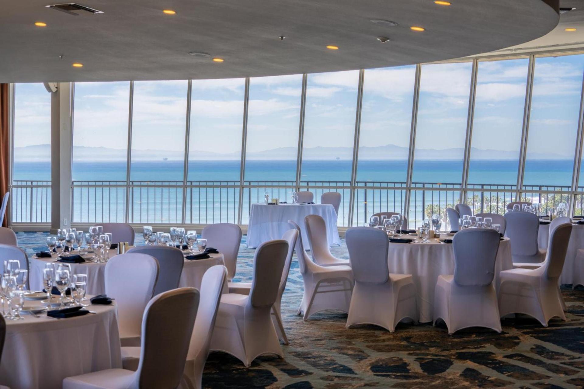 Crowne Plaza Ventura Beach by IHG photo 77