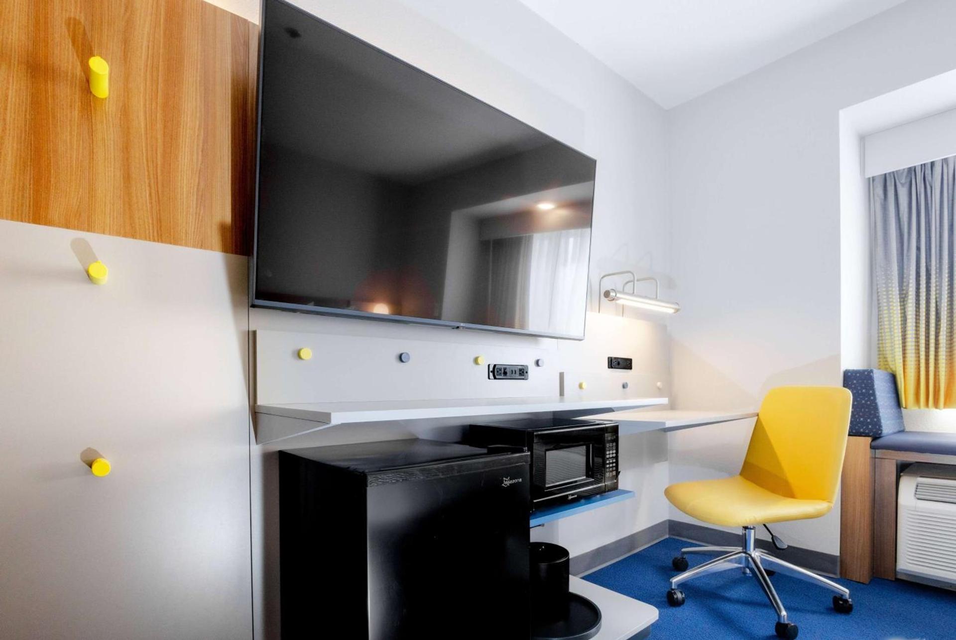 Microtel Inn & Suites Springville photo 13