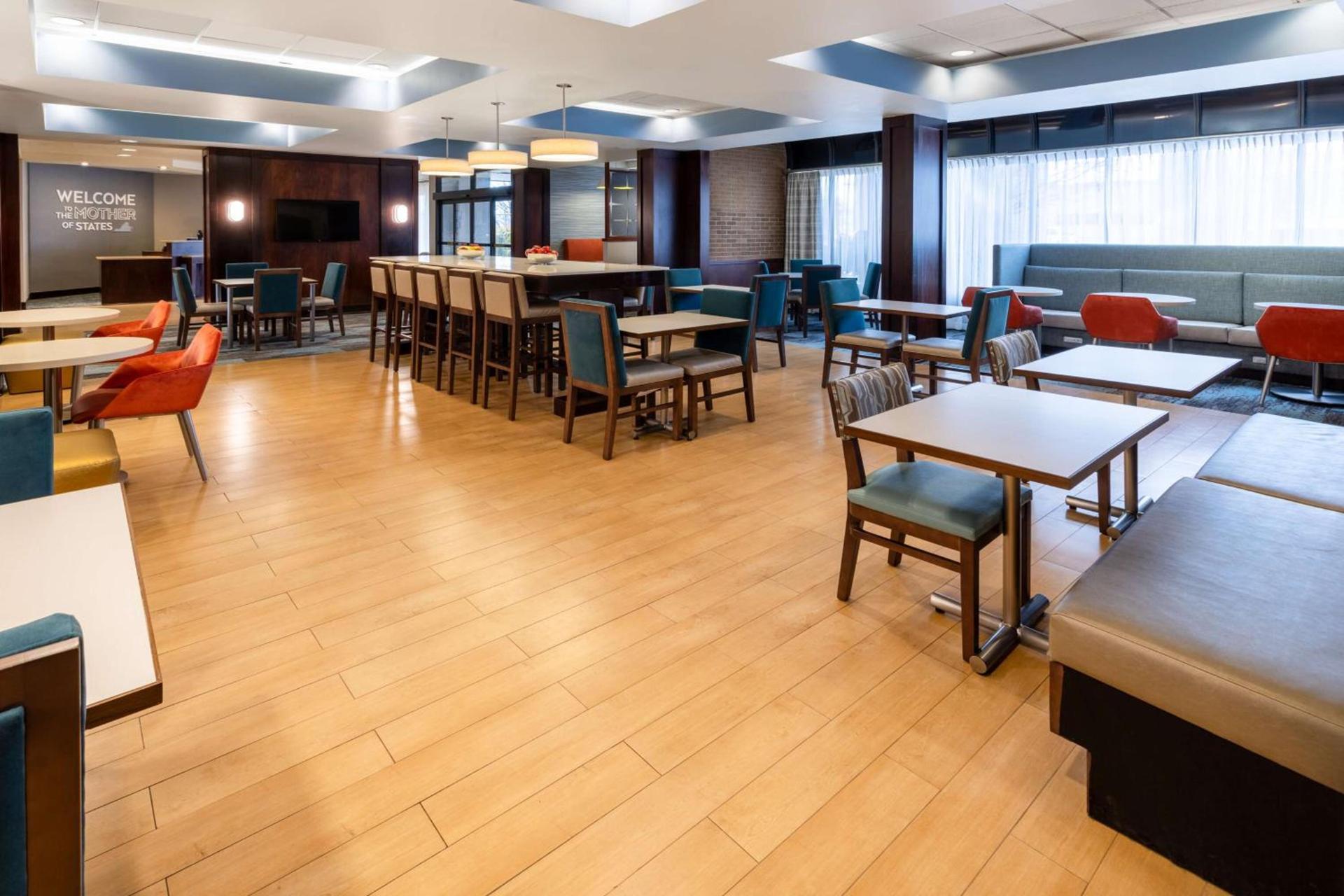 Hampton Inn Manassas photo 10