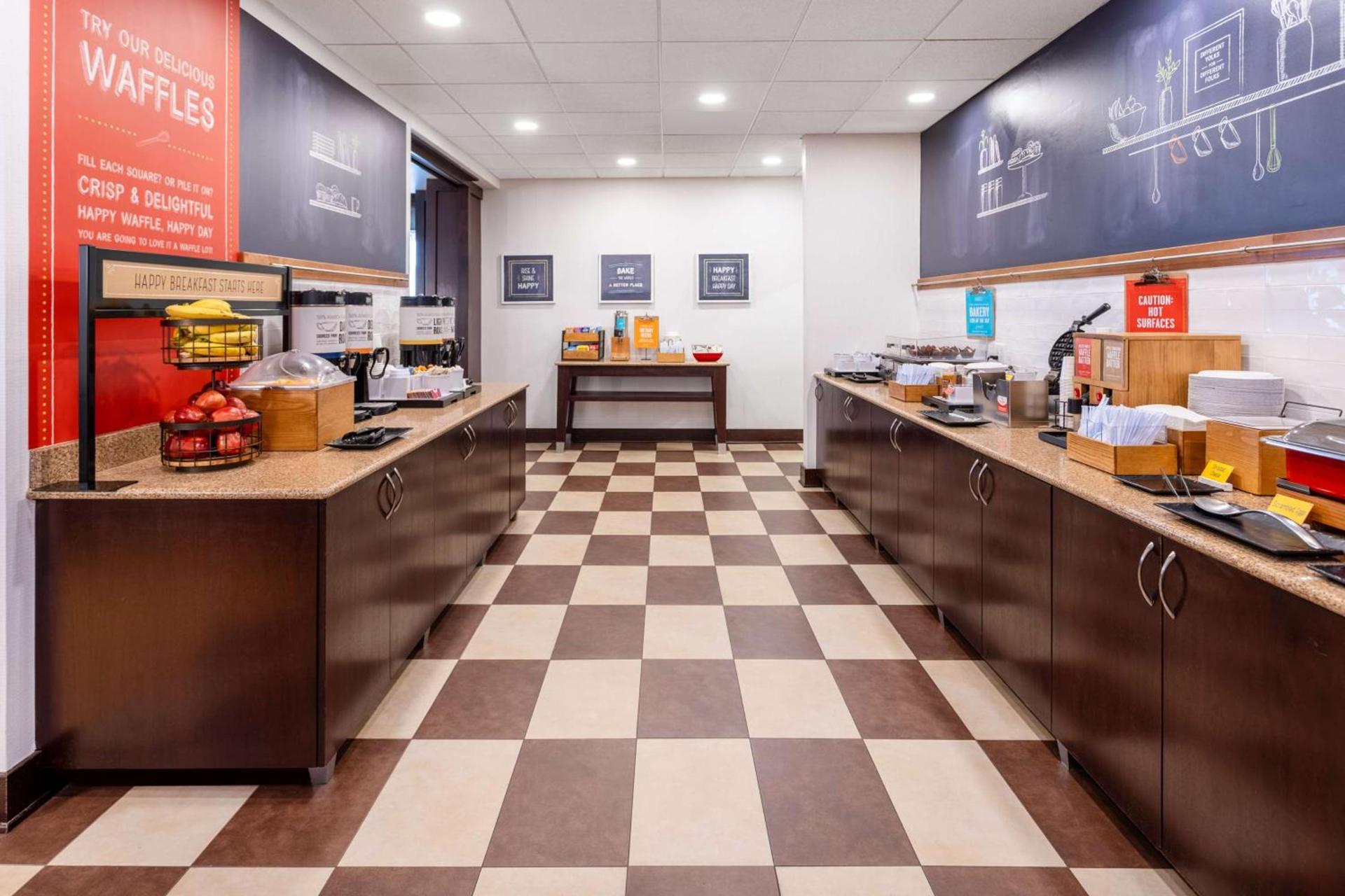 Hampton Inn Manassas photo 11