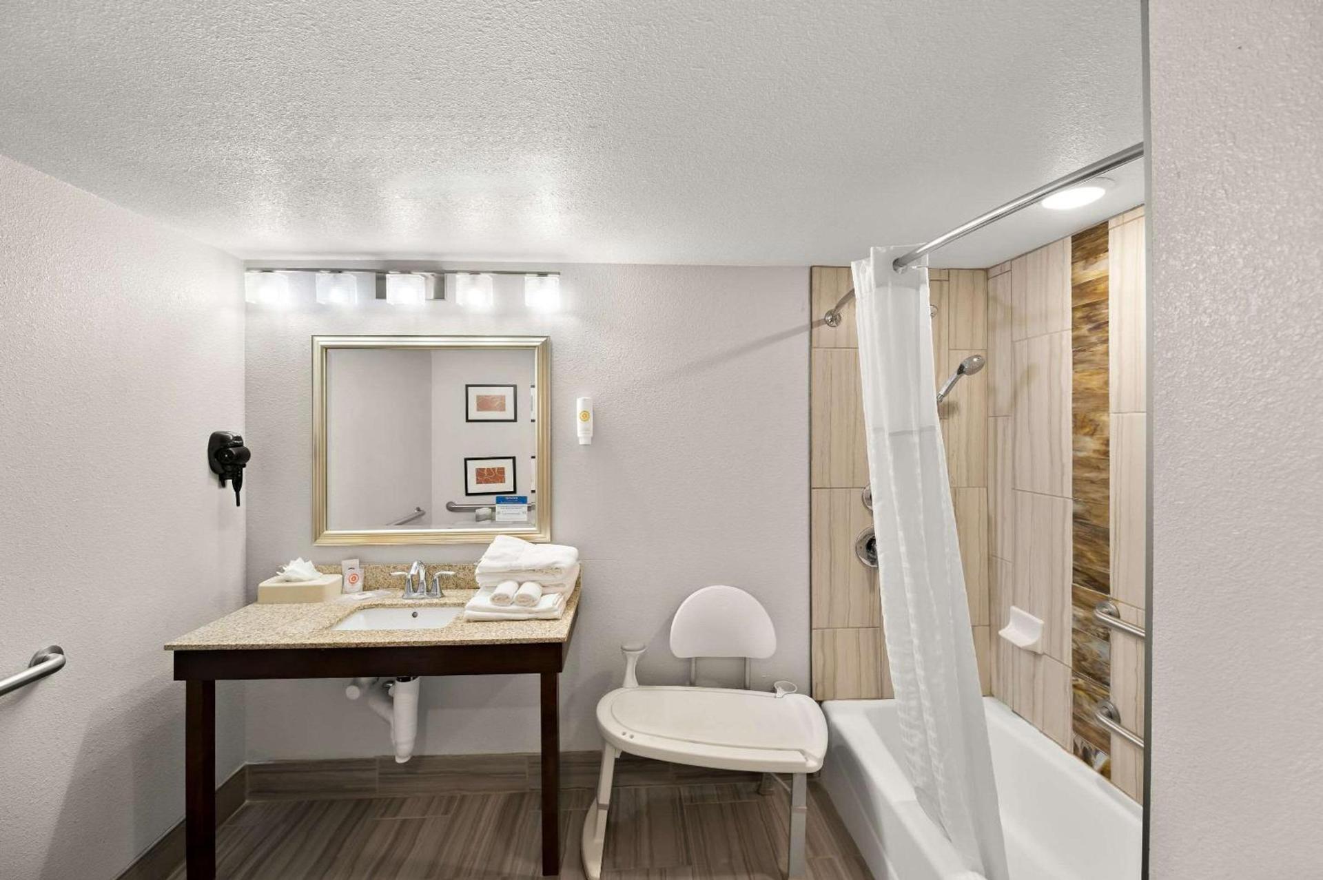 Comfort Inn & Suites Lovington photo 12