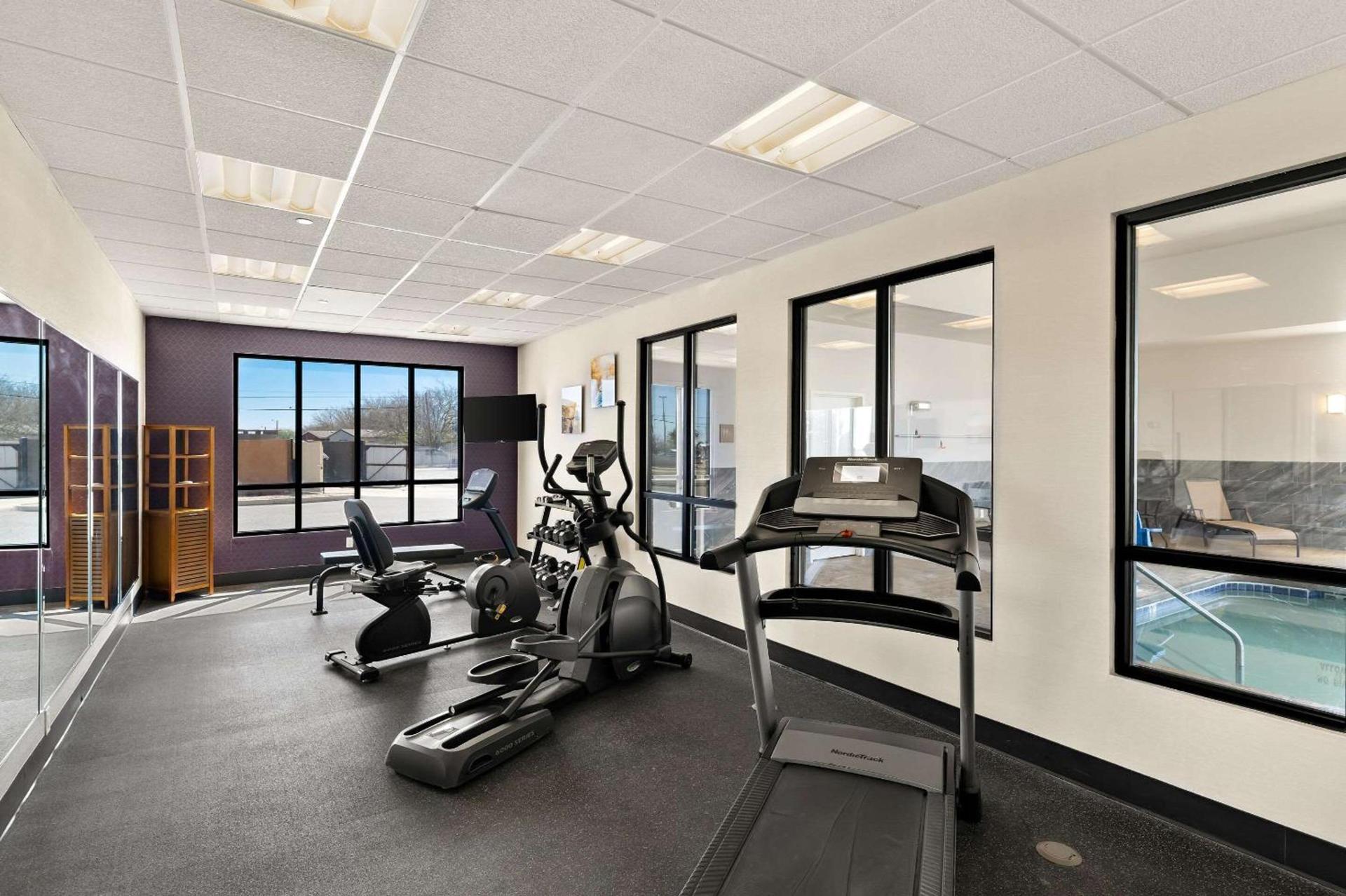 Comfort Inn & Suites Lovington photo 31