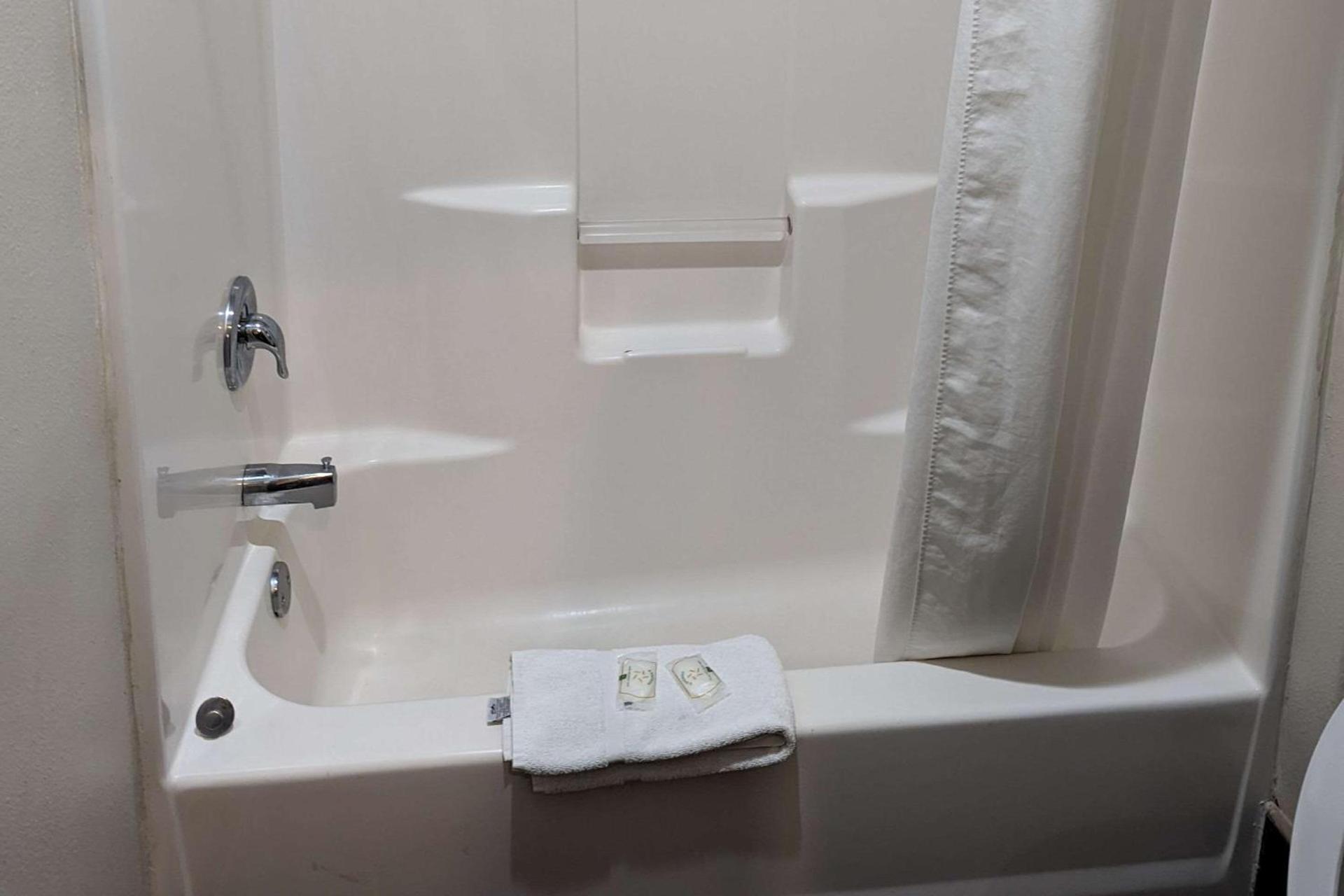Quality Inn Brownsville photo 15