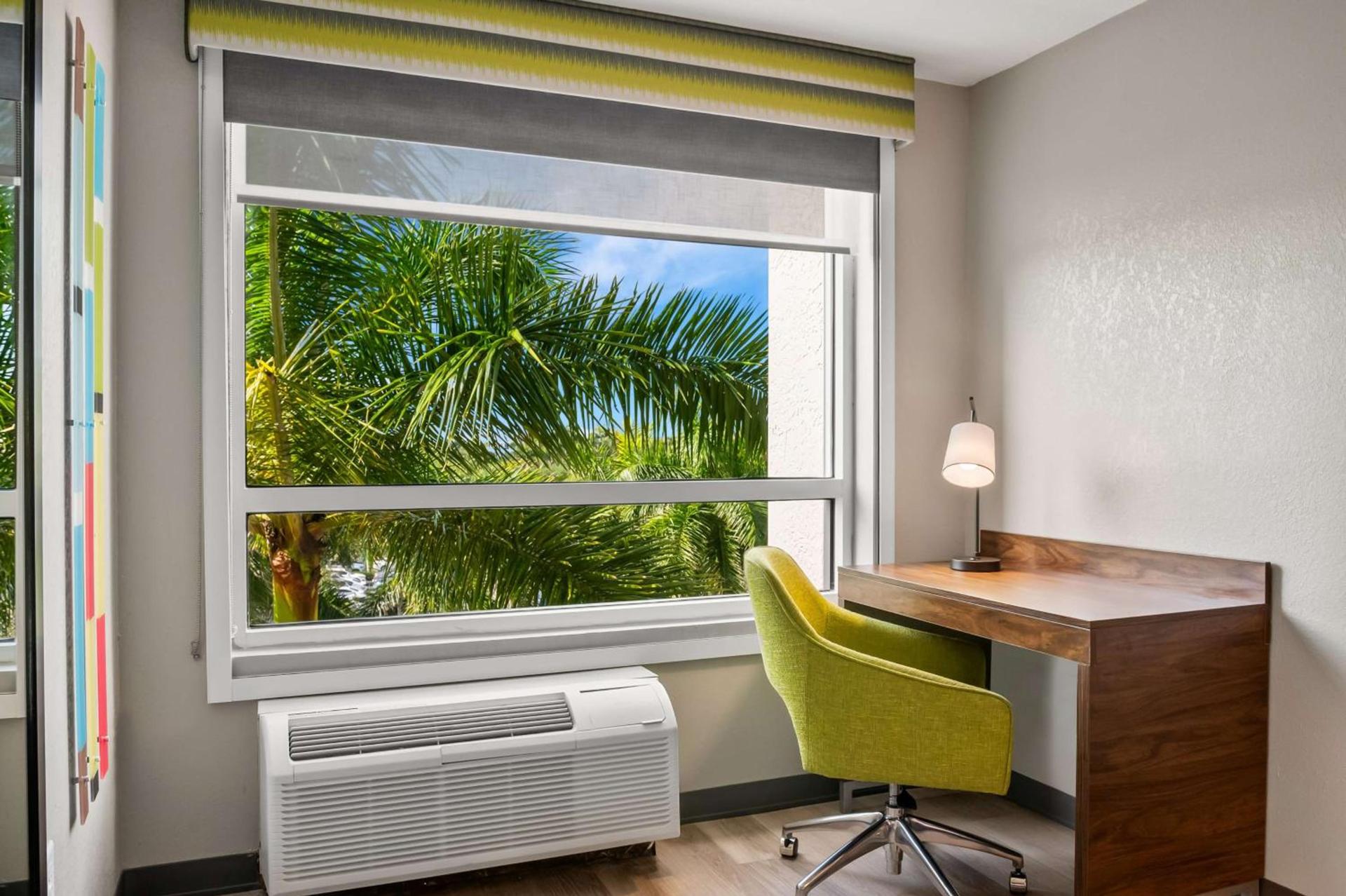 Hampton Inn Weston Fort Lauderdale photo 13