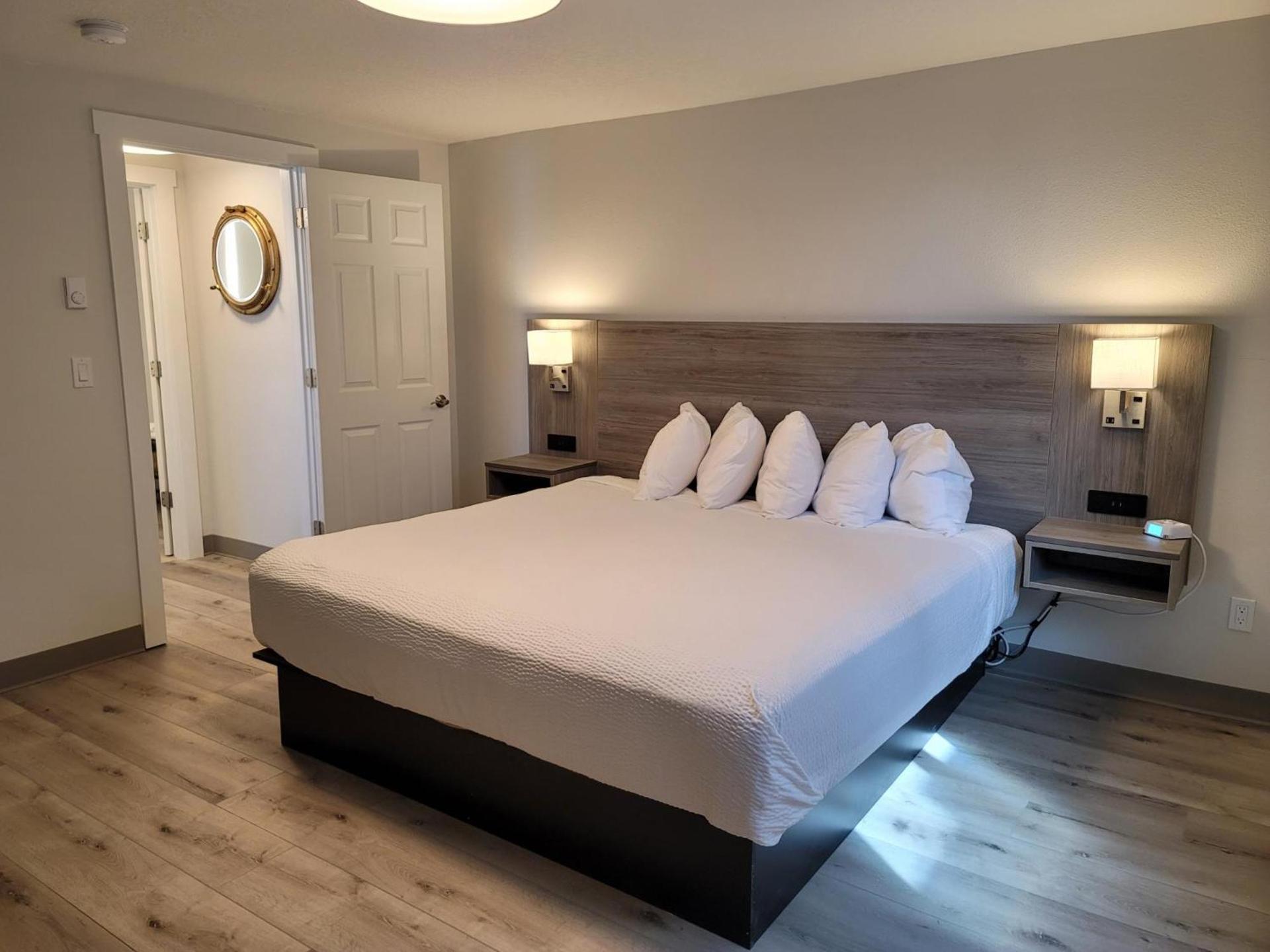 West Beach Suites photo 67
