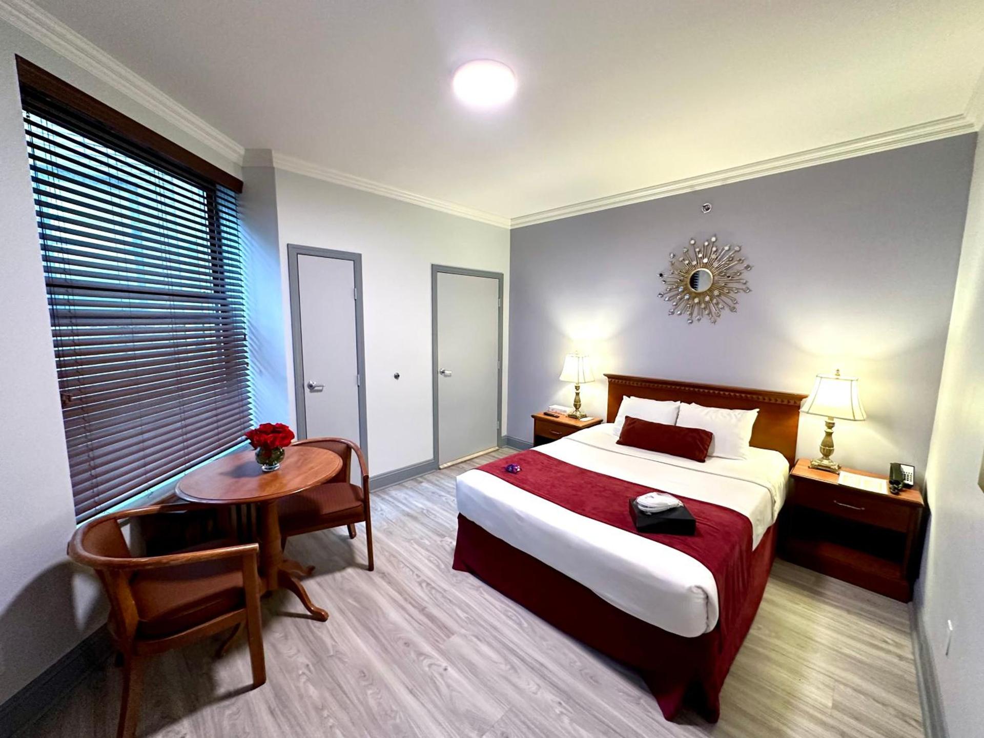 Hotel St. James photo 3