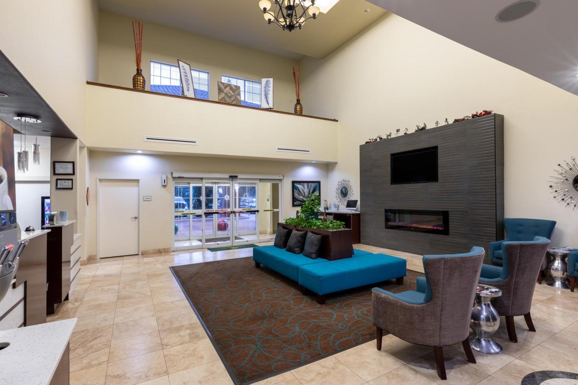 La Quinta by Wyndham Houston New Caney photo 30