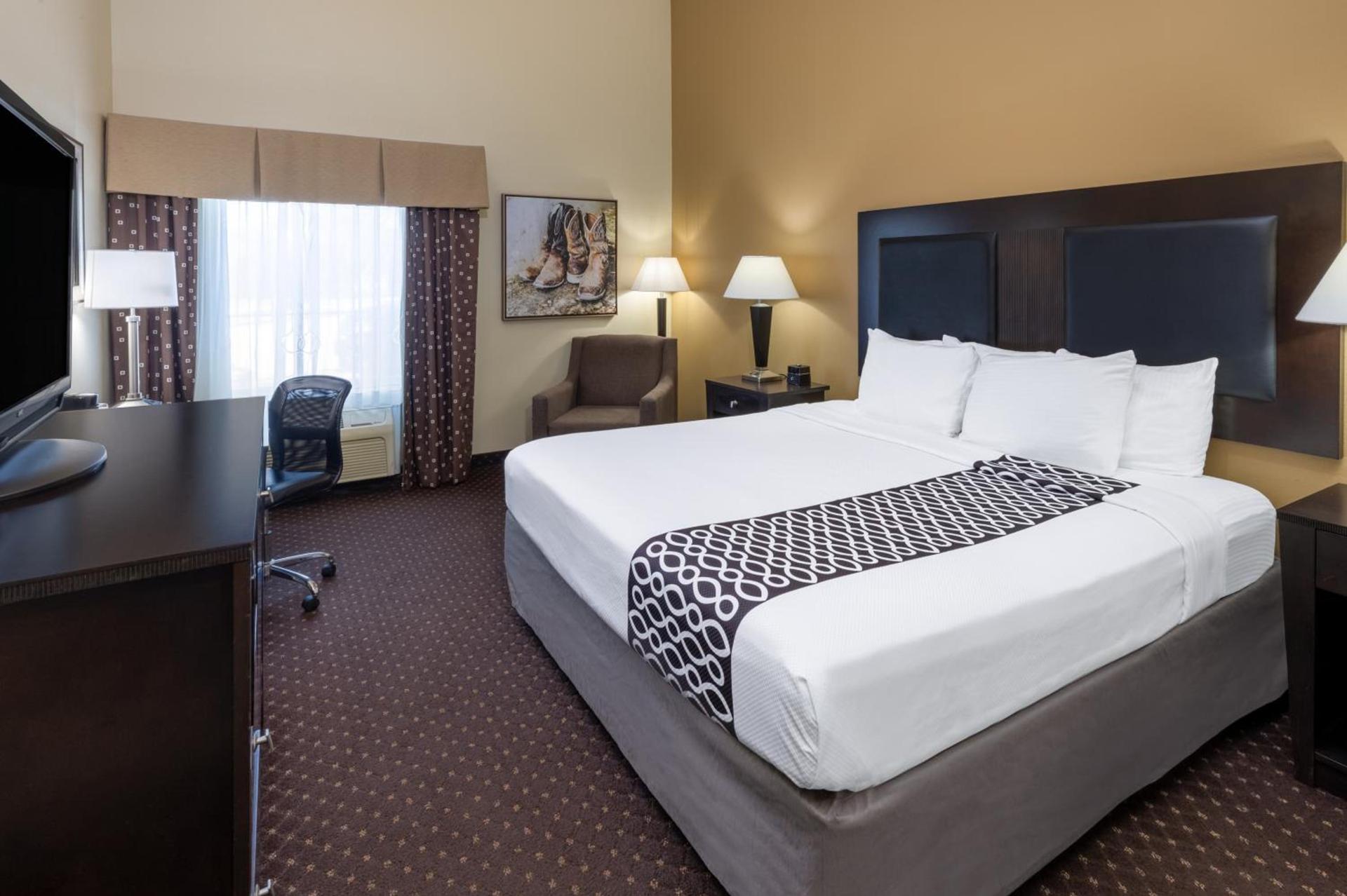 La Quinta by Wyndham Houston New Caney photo 37