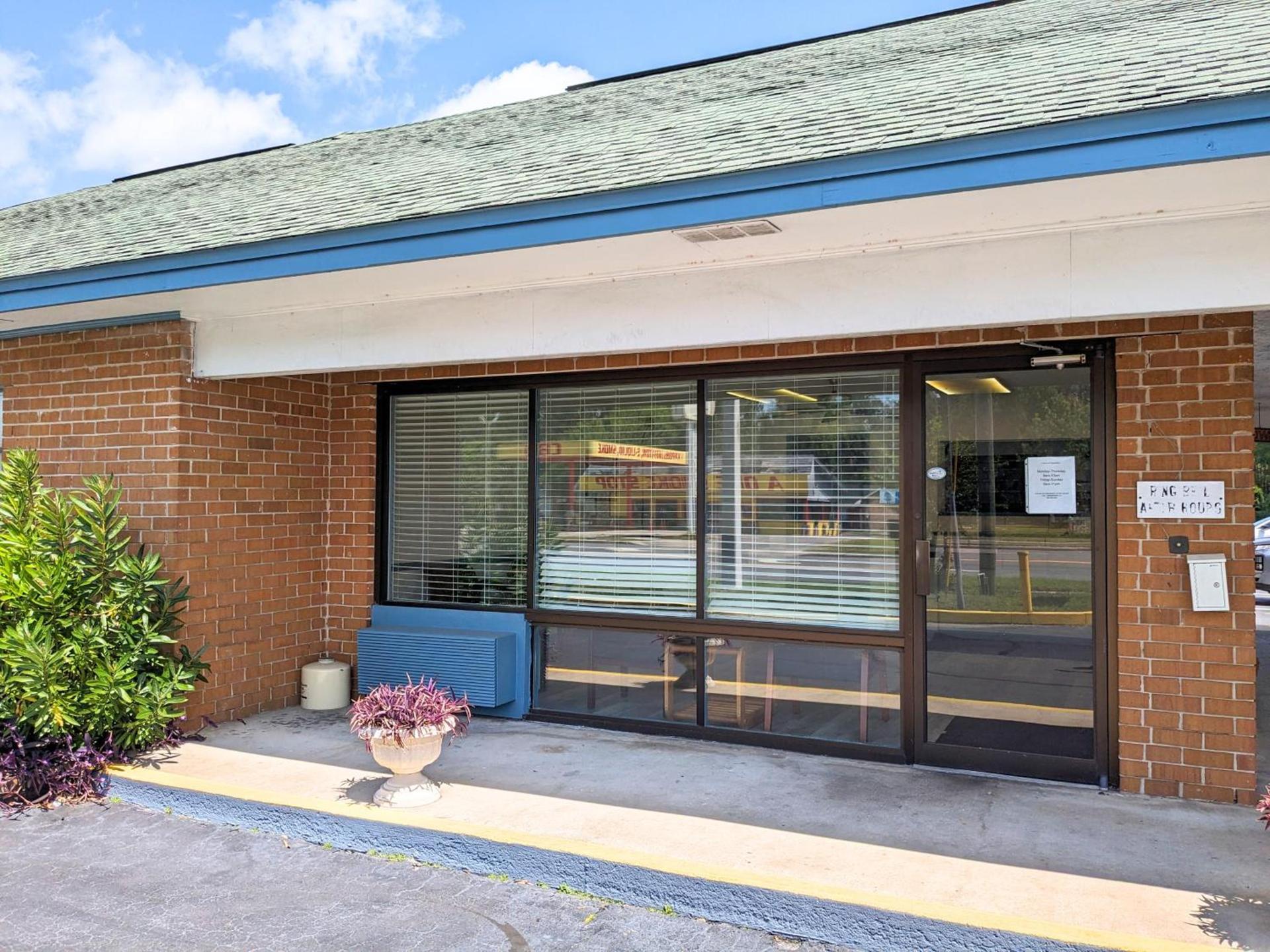 Gateway Inn photo 11