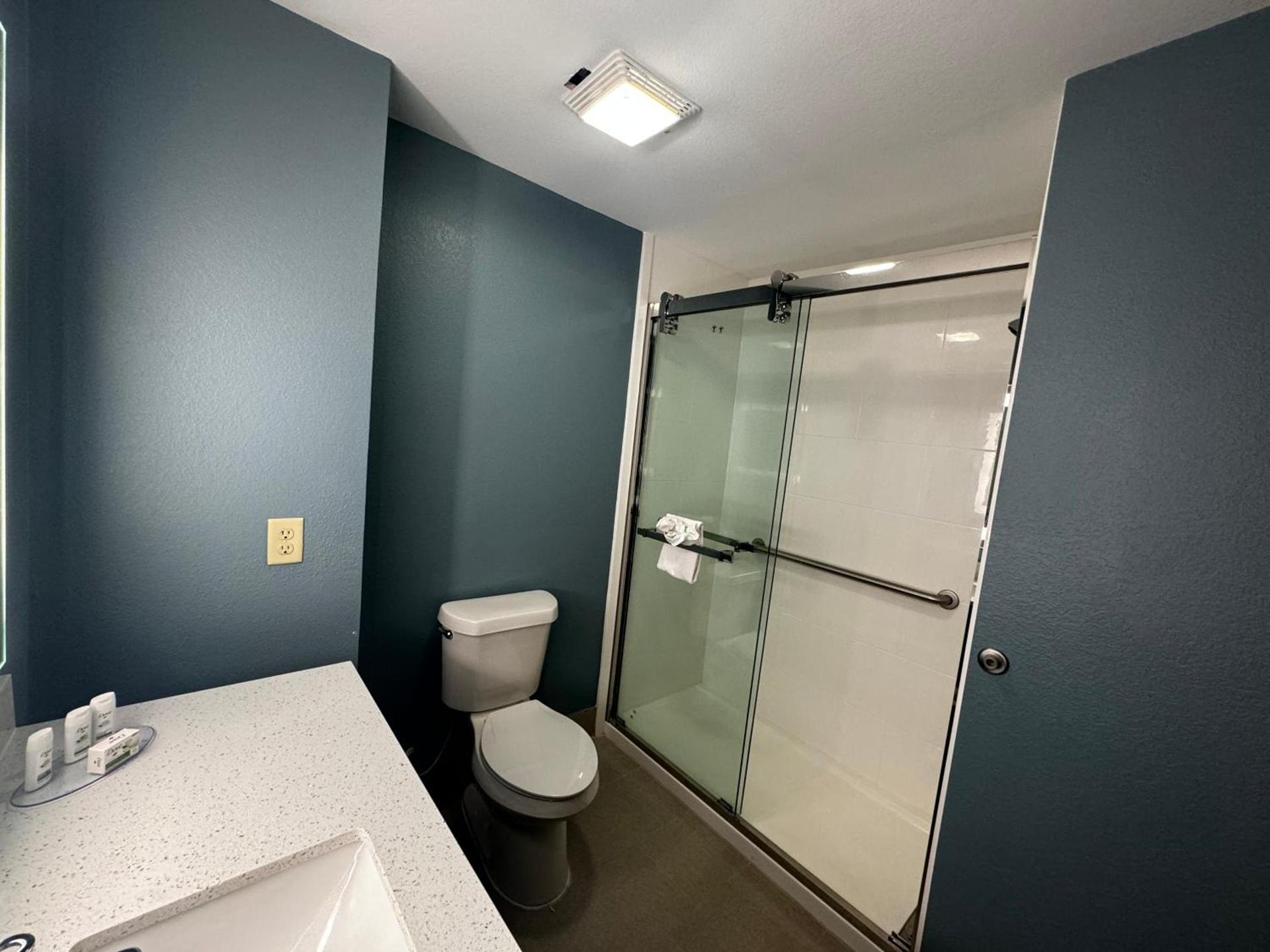 Wingate by Wyndham College Station South photo 22