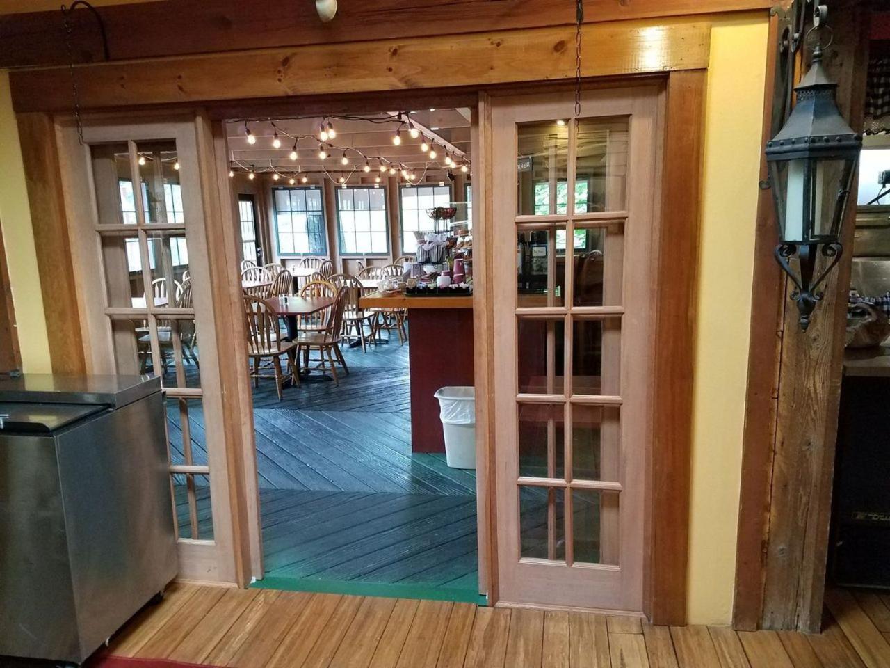 Cedar Crest Inn photo 13