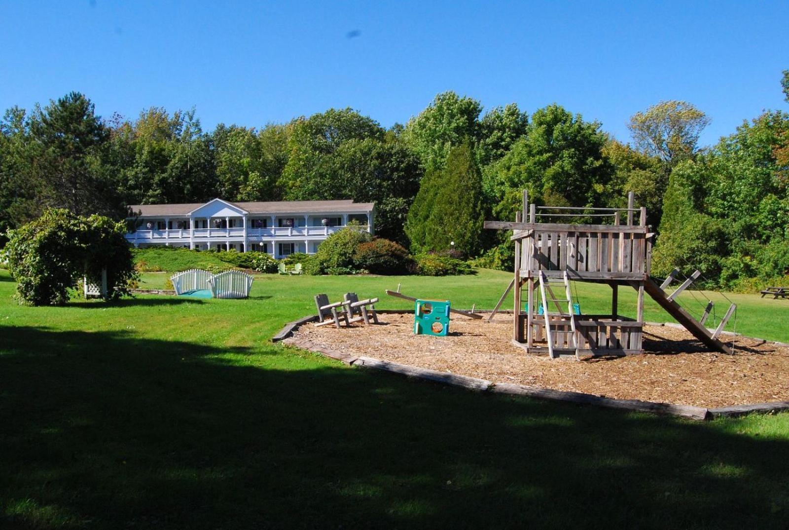 Cedar Crest Inn photo 18