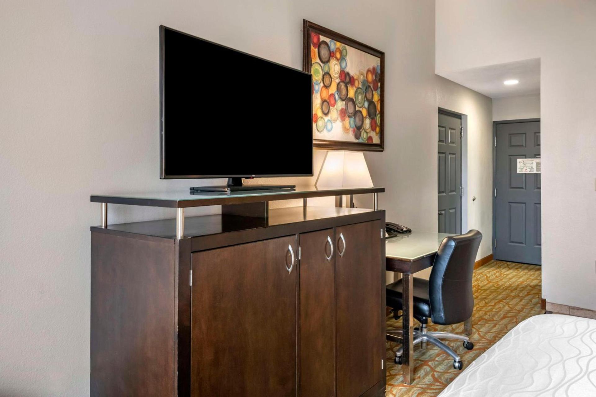 Best Western Plus Bradenton Gateway Hotel photo 17