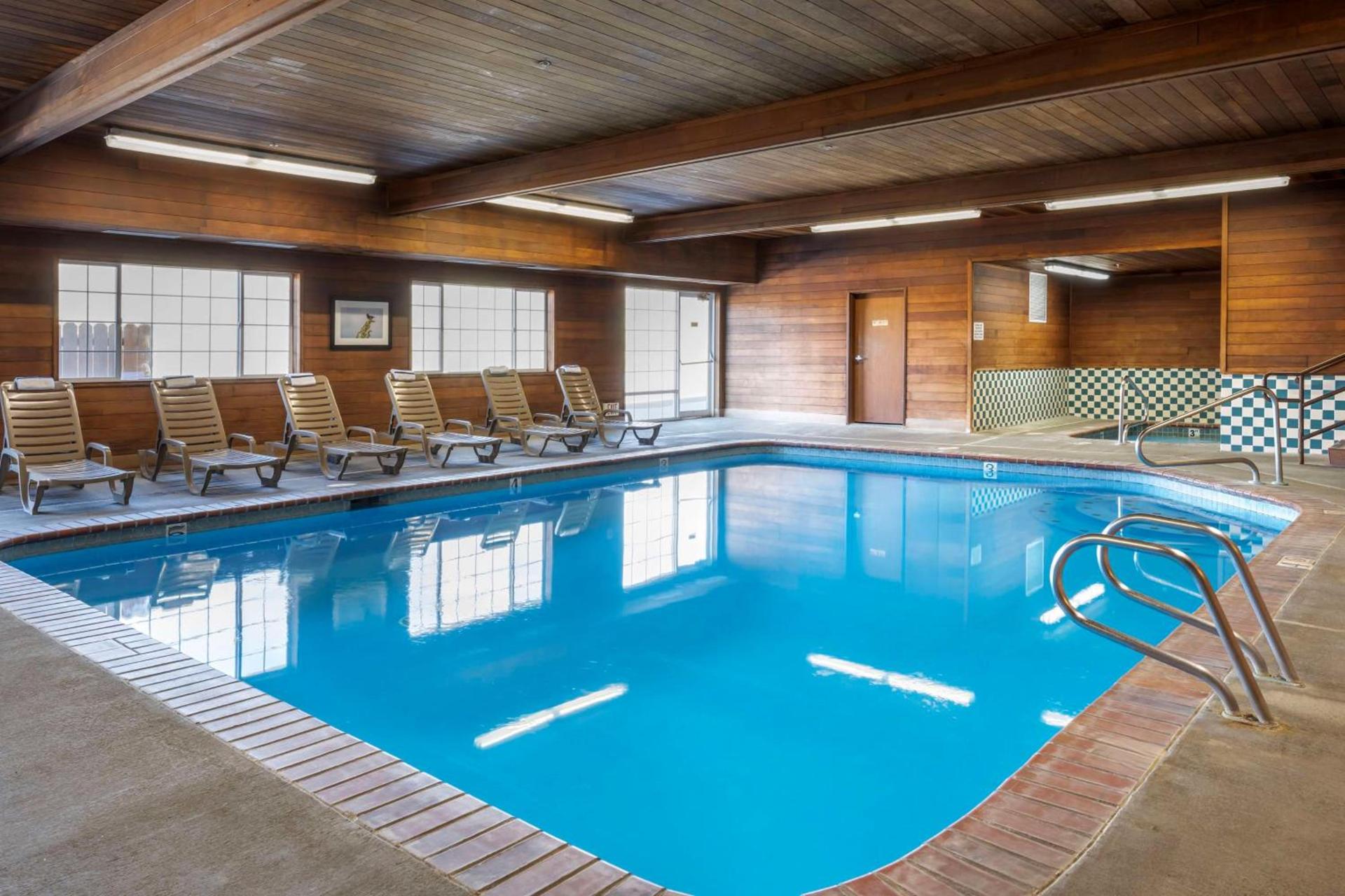 SureStay Plus by Best Western Enterprise photo 36
