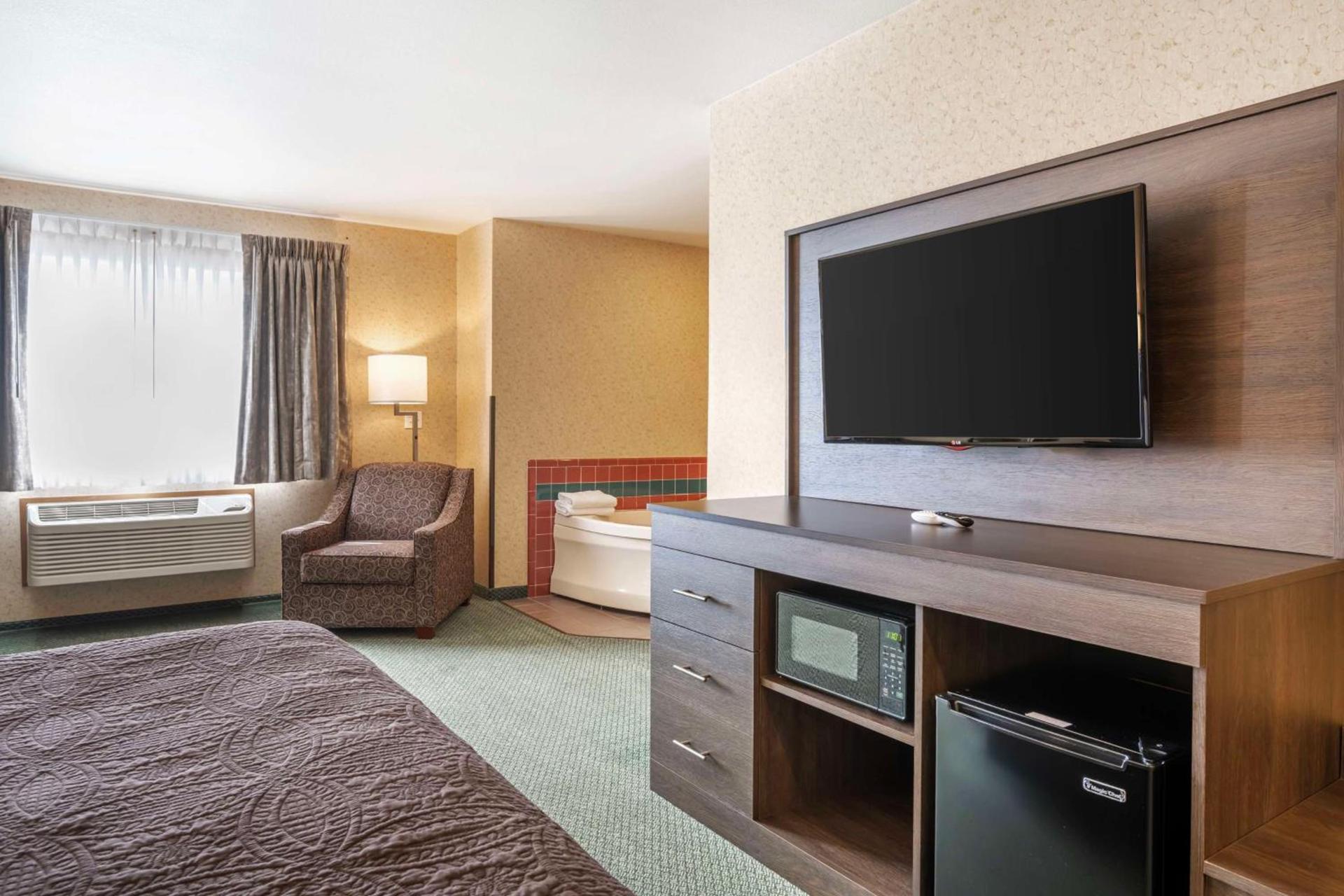 SureStay Plus by Best Western Enterprise photo 23