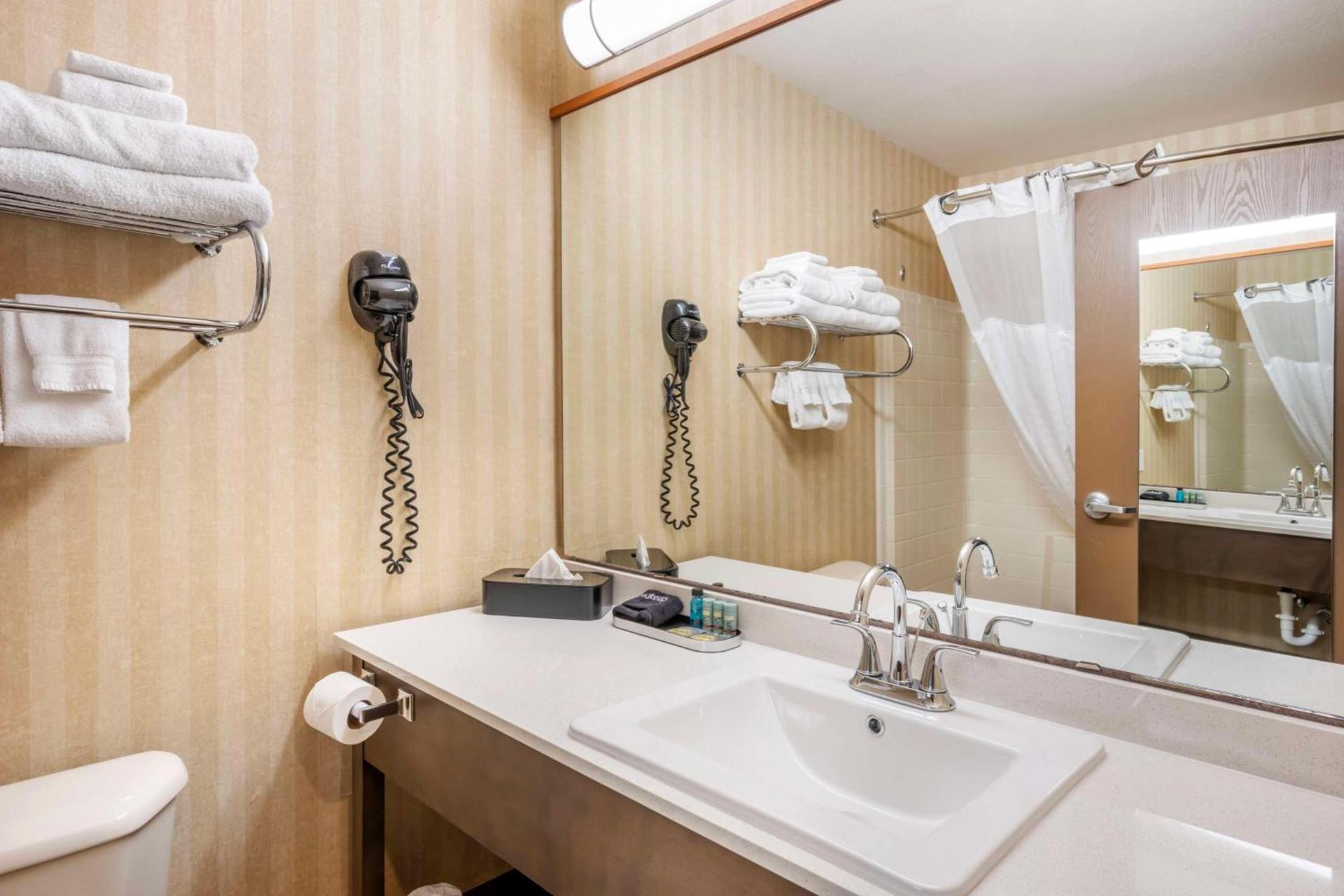 SureStay Plus by Best Western Enterprise photo 25