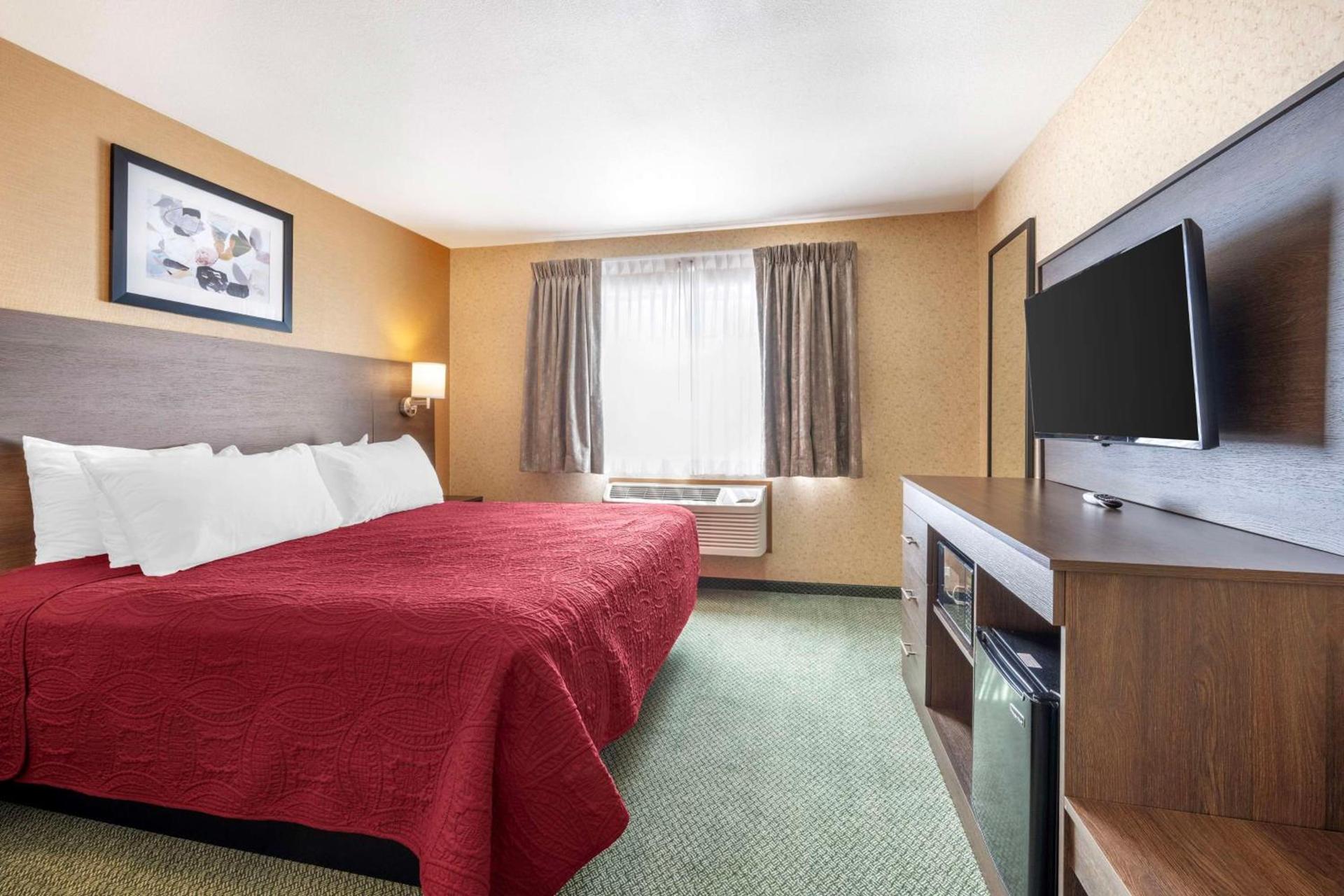 SureStay Plus by Best Western Enterprise photo 26