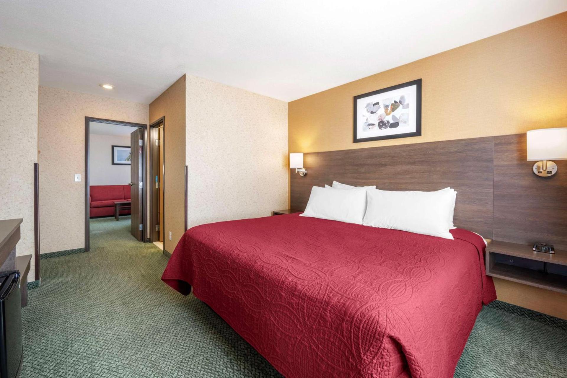 SureStay Plus by Best Western Enterprise photo 27