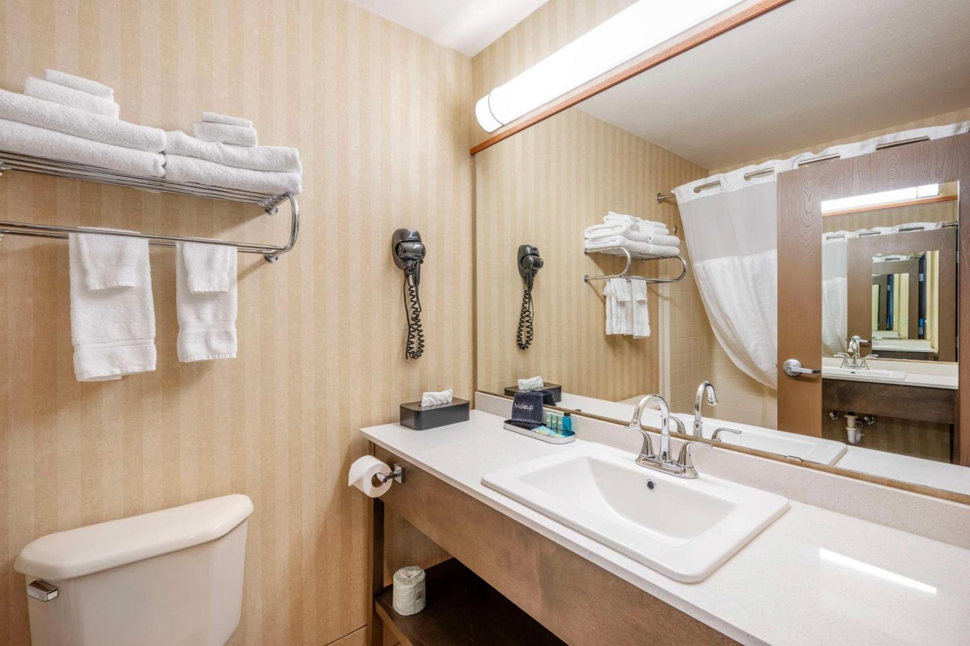 SureStay Plus by Best Western Enterprise photo 30