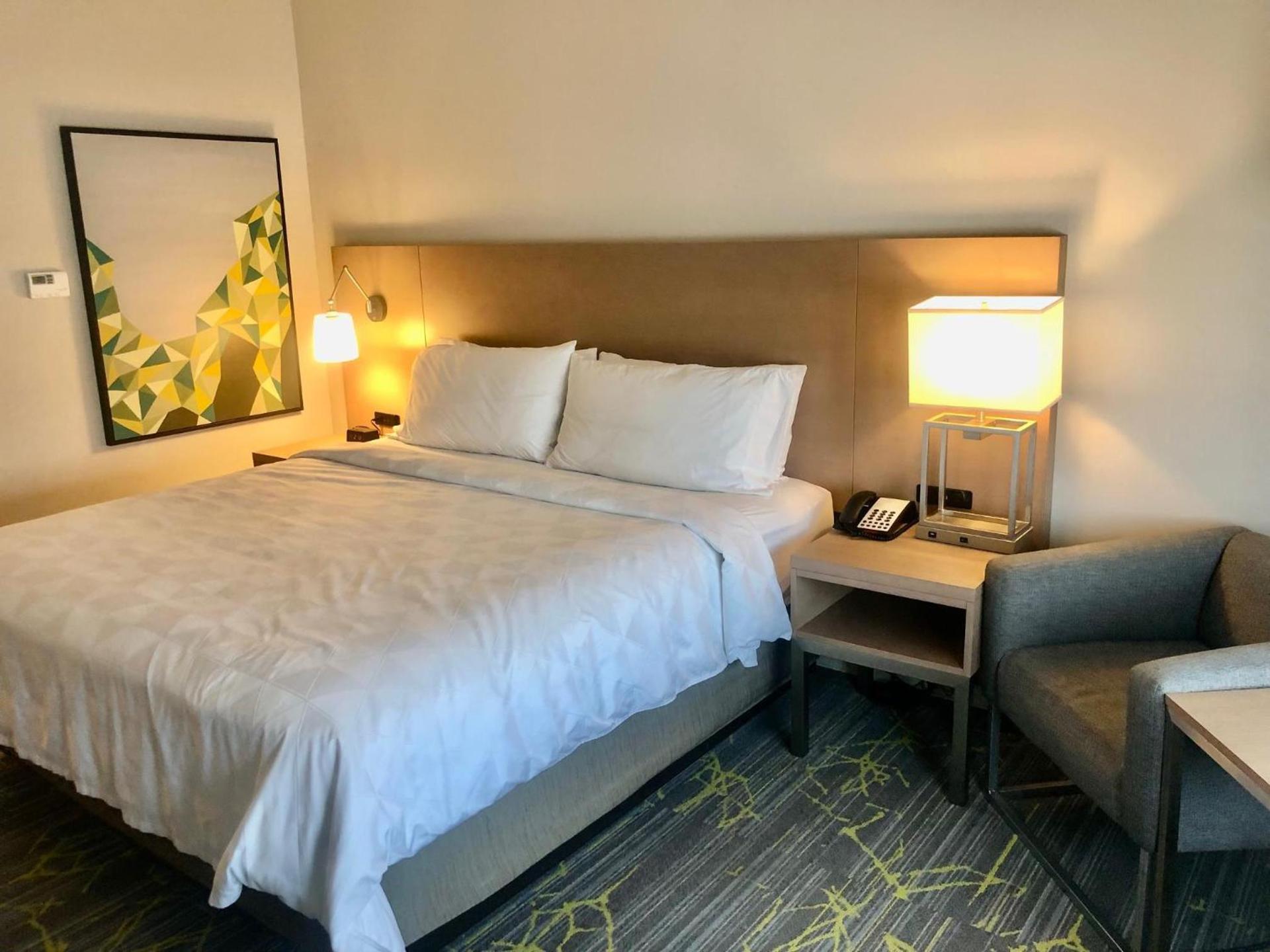 Holiday Inn & Suites Houston NW - Vintage Park Area by IHG photo 6