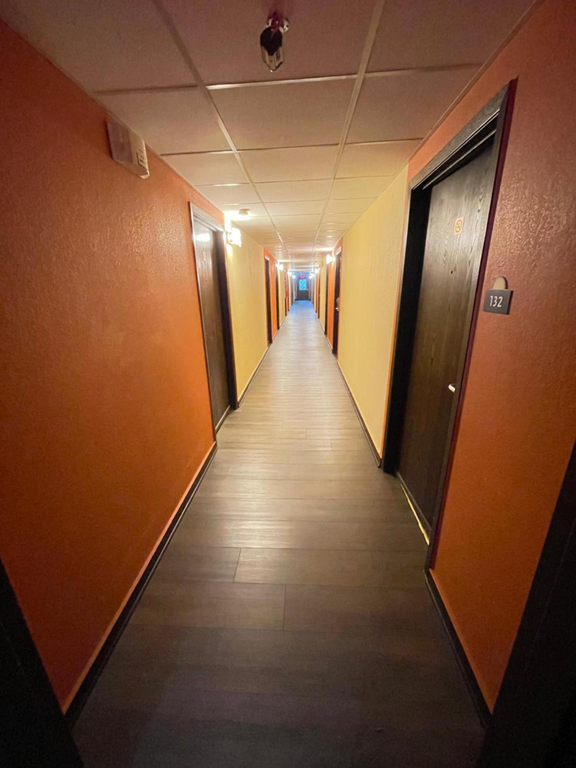 Days Inn & Suites by Wyndham Stevens Point photo 44