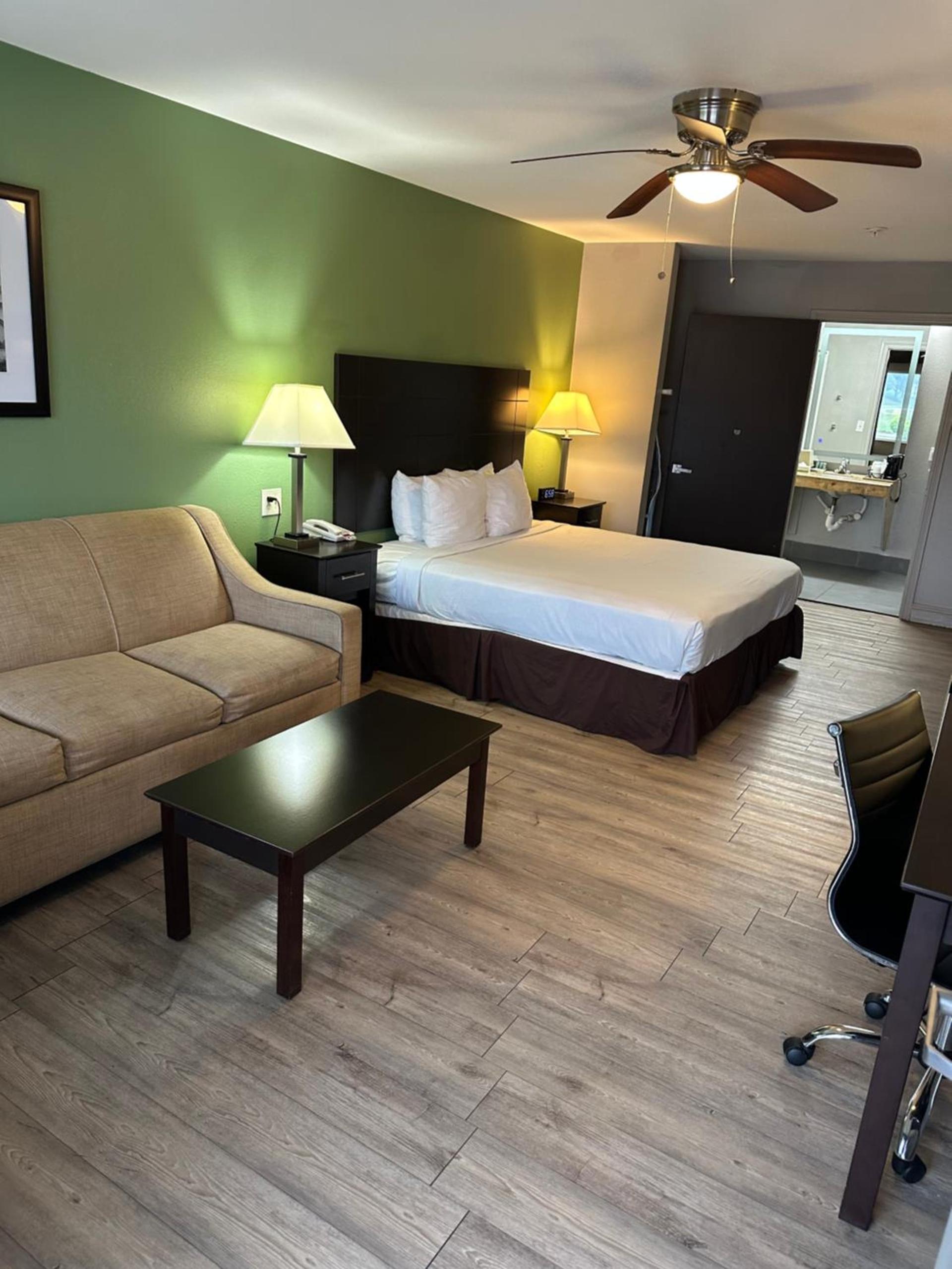 Bestway Inn photo 22