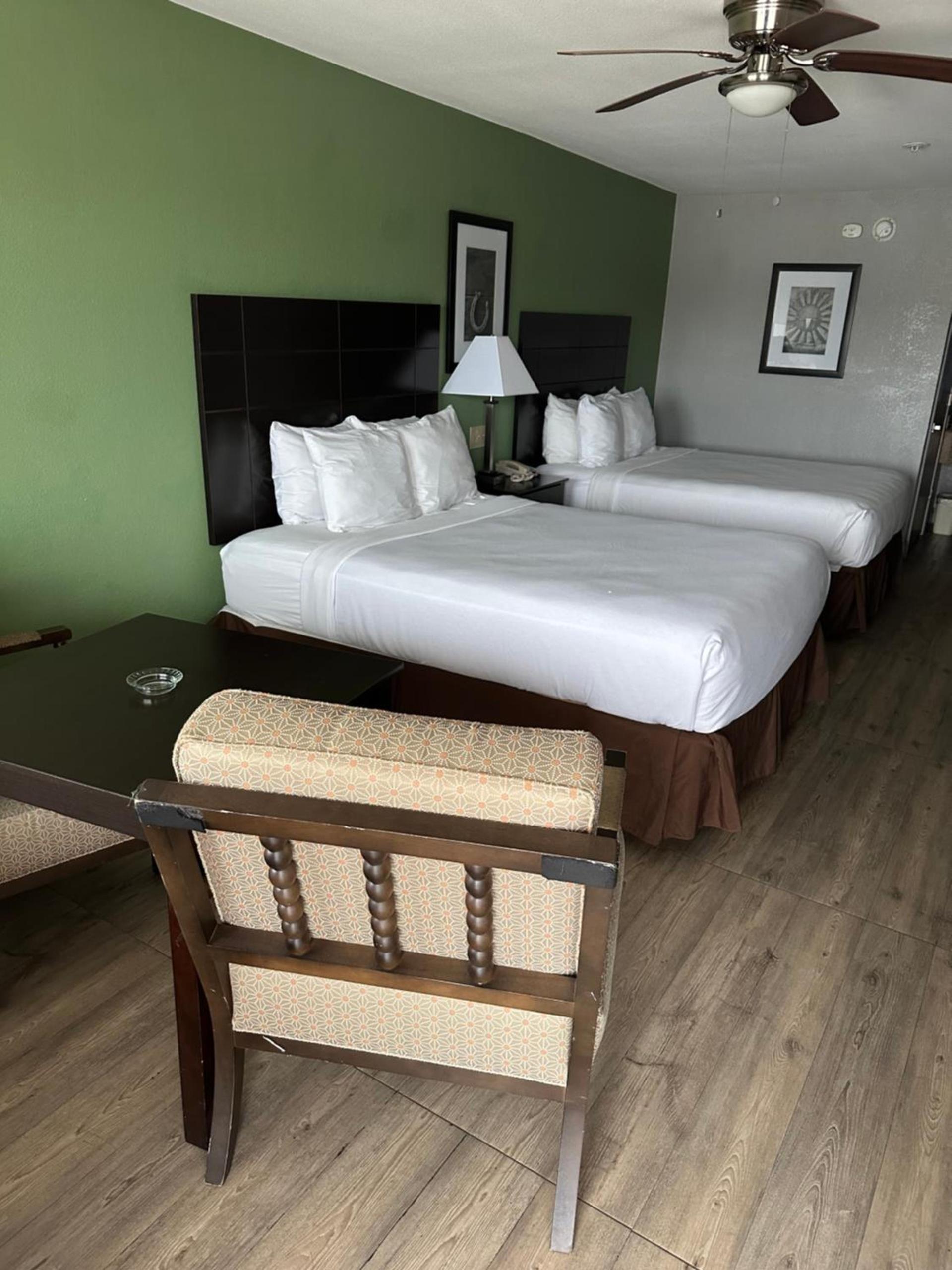 Bestway Inn photo 24