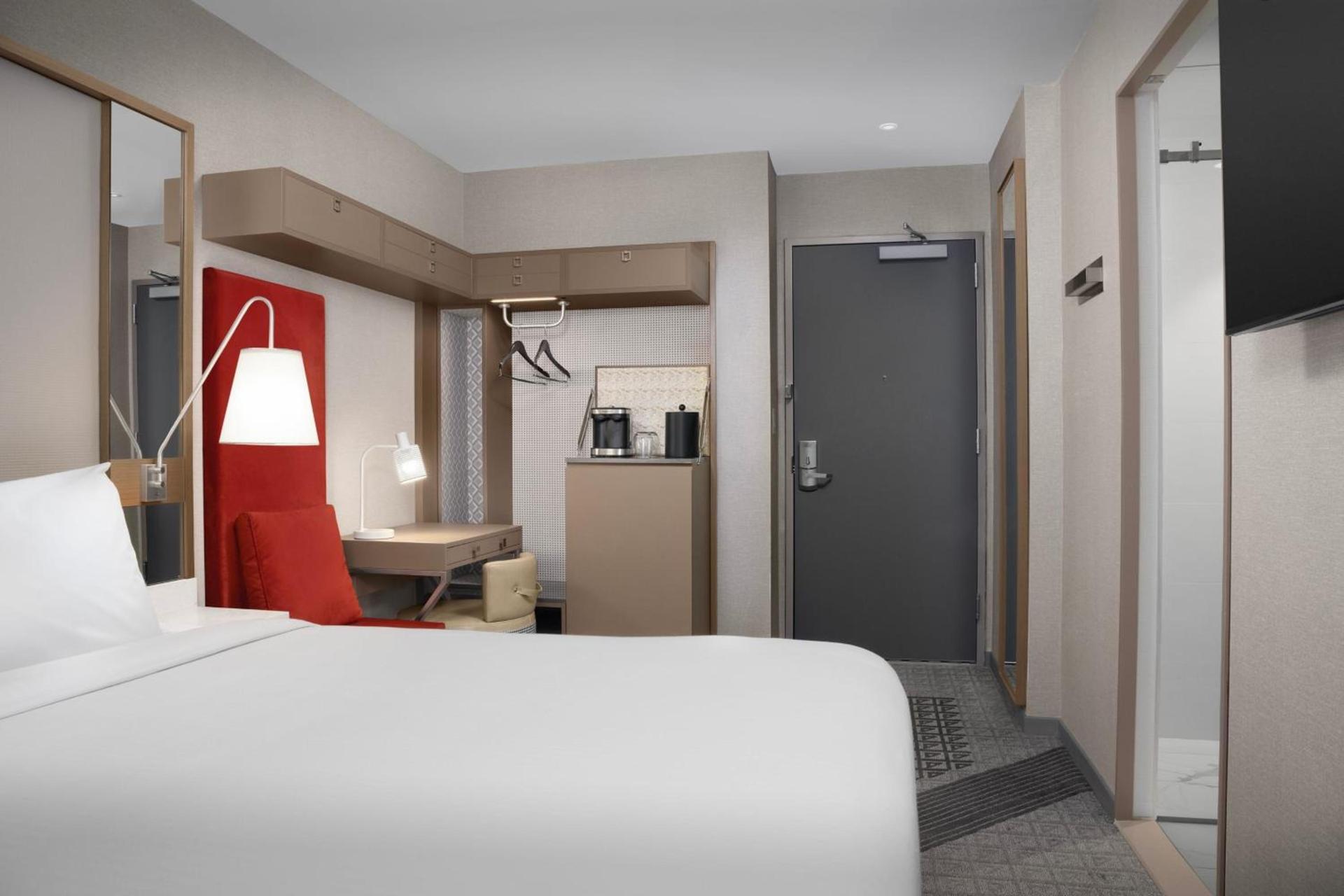 SpringHill Suites by Marriott New York Manhattan Times Square photo 5