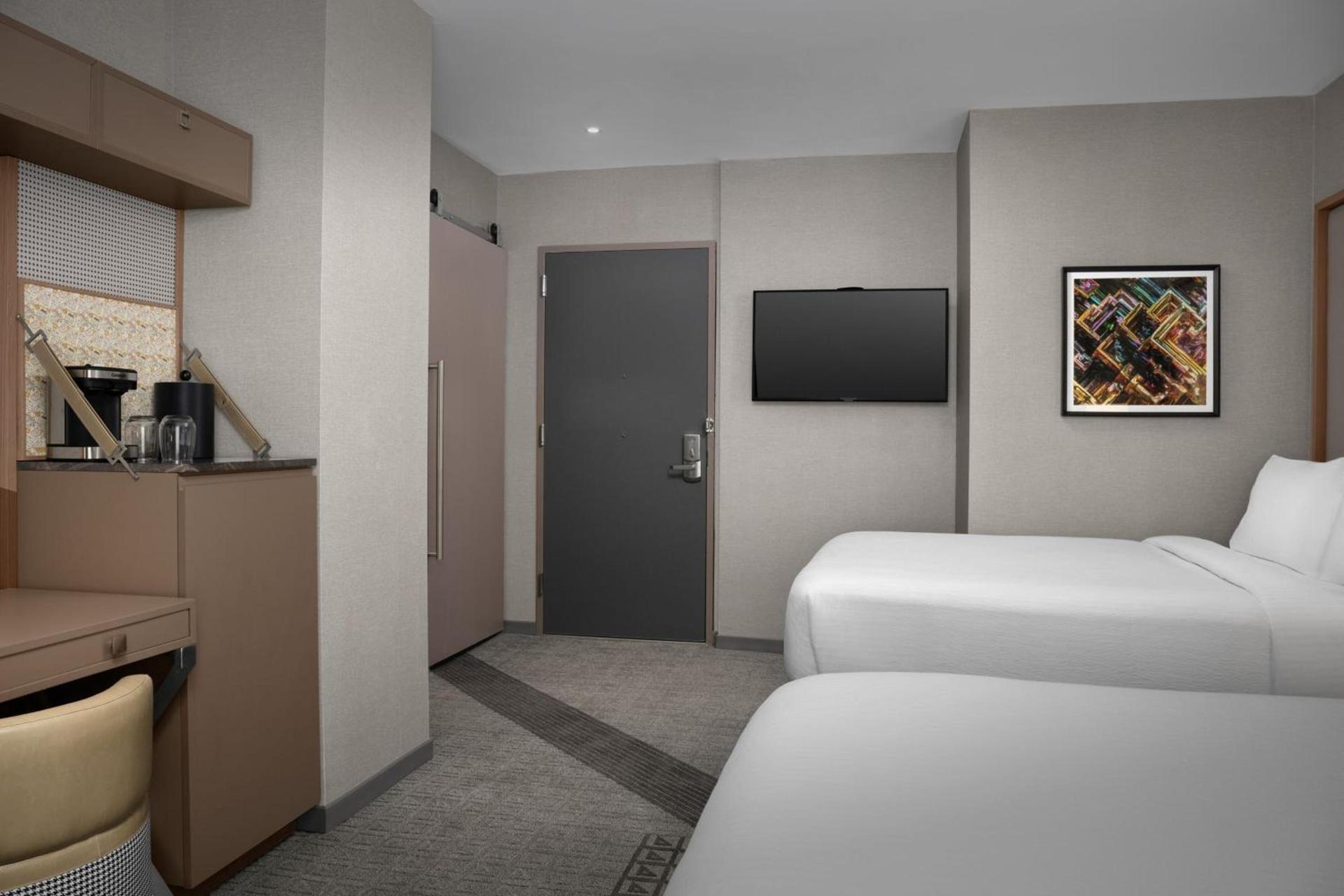 SpringHill Suites by Marriott New York Manhattan Times Square photo 9