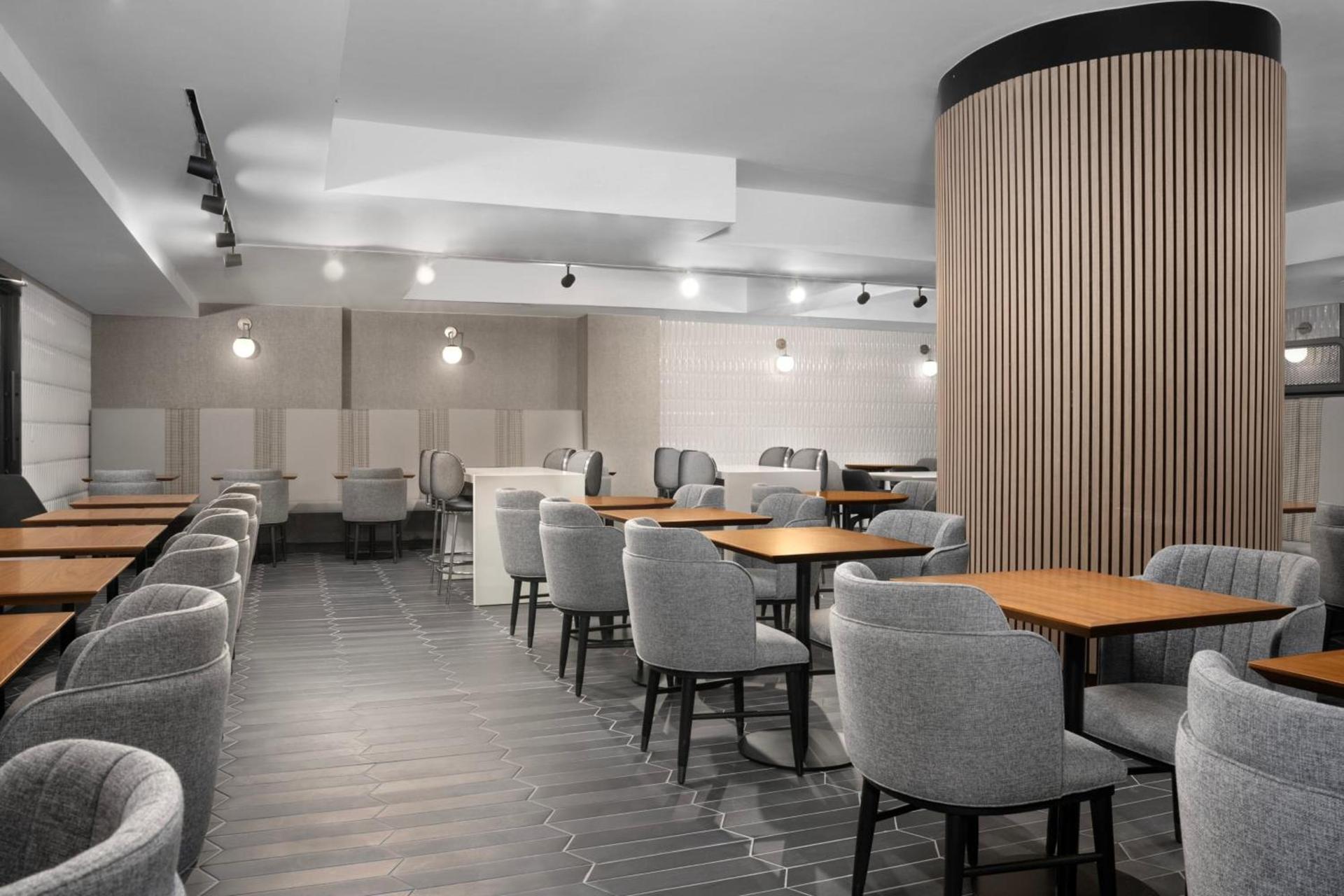 SpringHill Suites by Marriott New York Manhattan Times Square photo 17