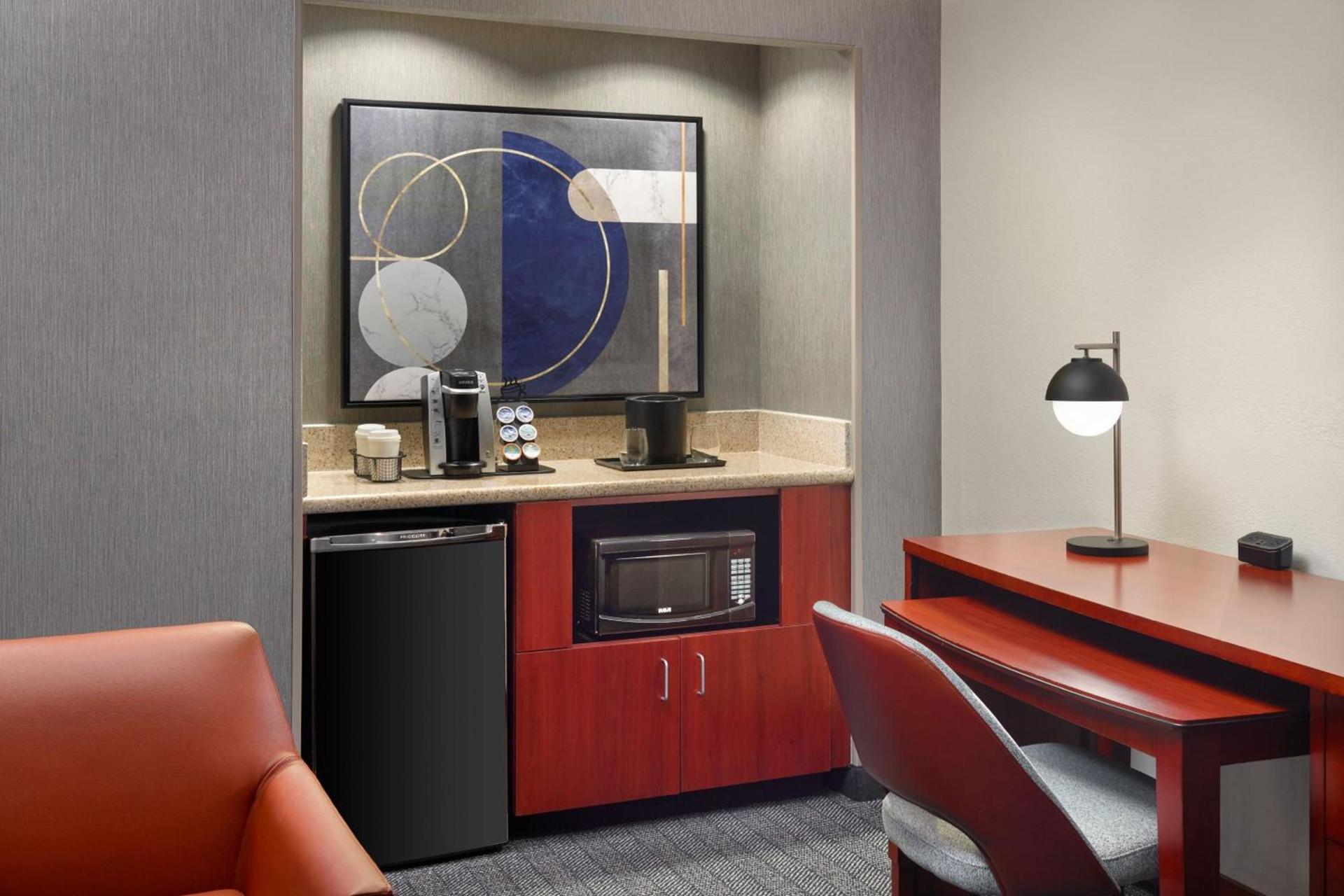 Courtyard by Marriott Charlottesville photo 11