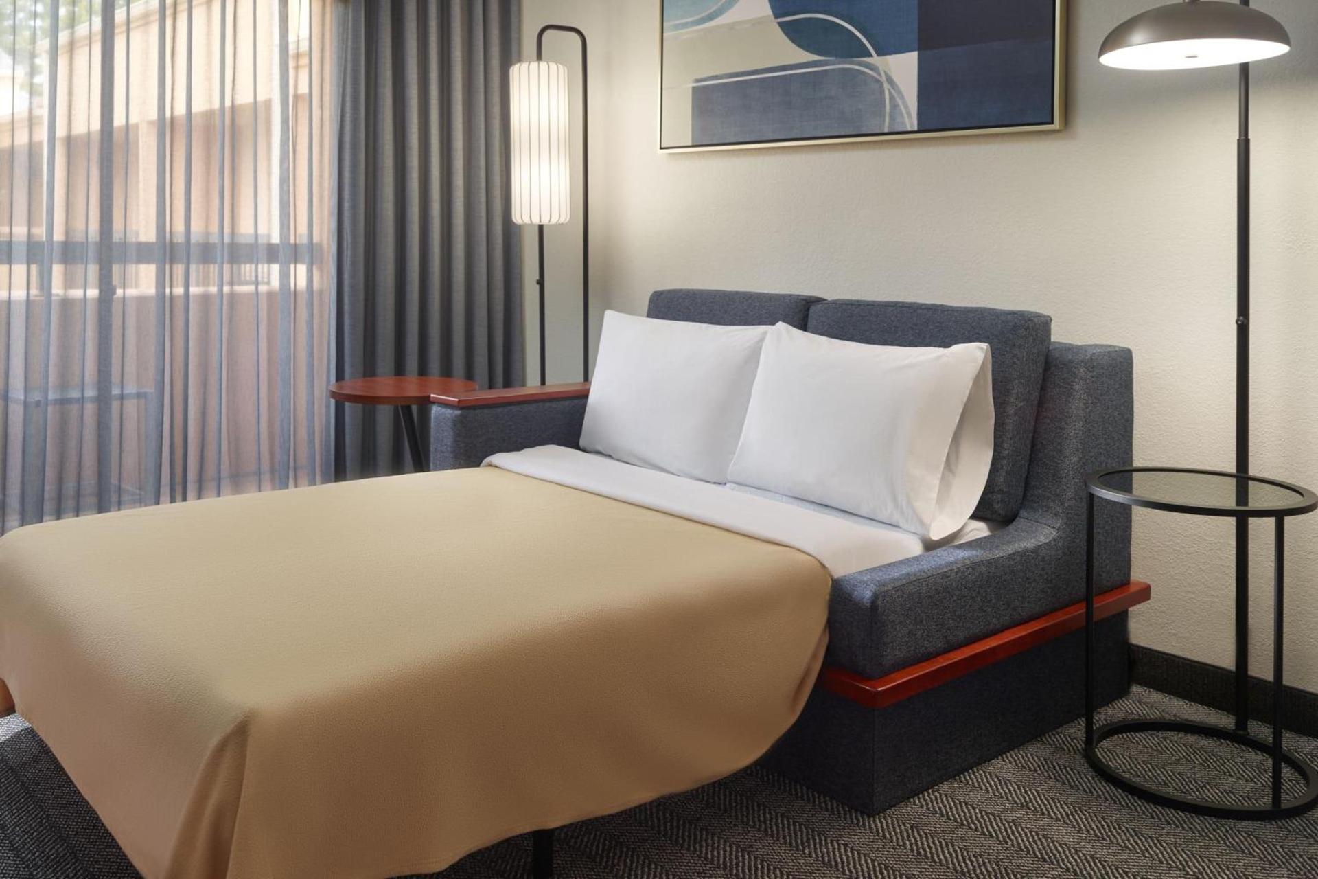 Courtyard by Marriott Charlottesville photo 9