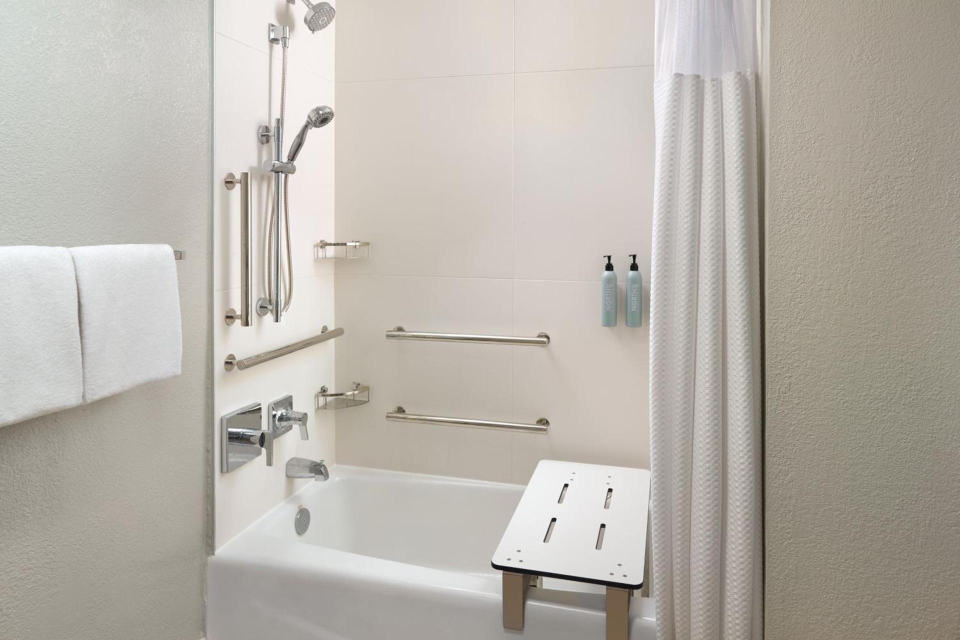 Courtyard by Marriott Charlottesville photo 16