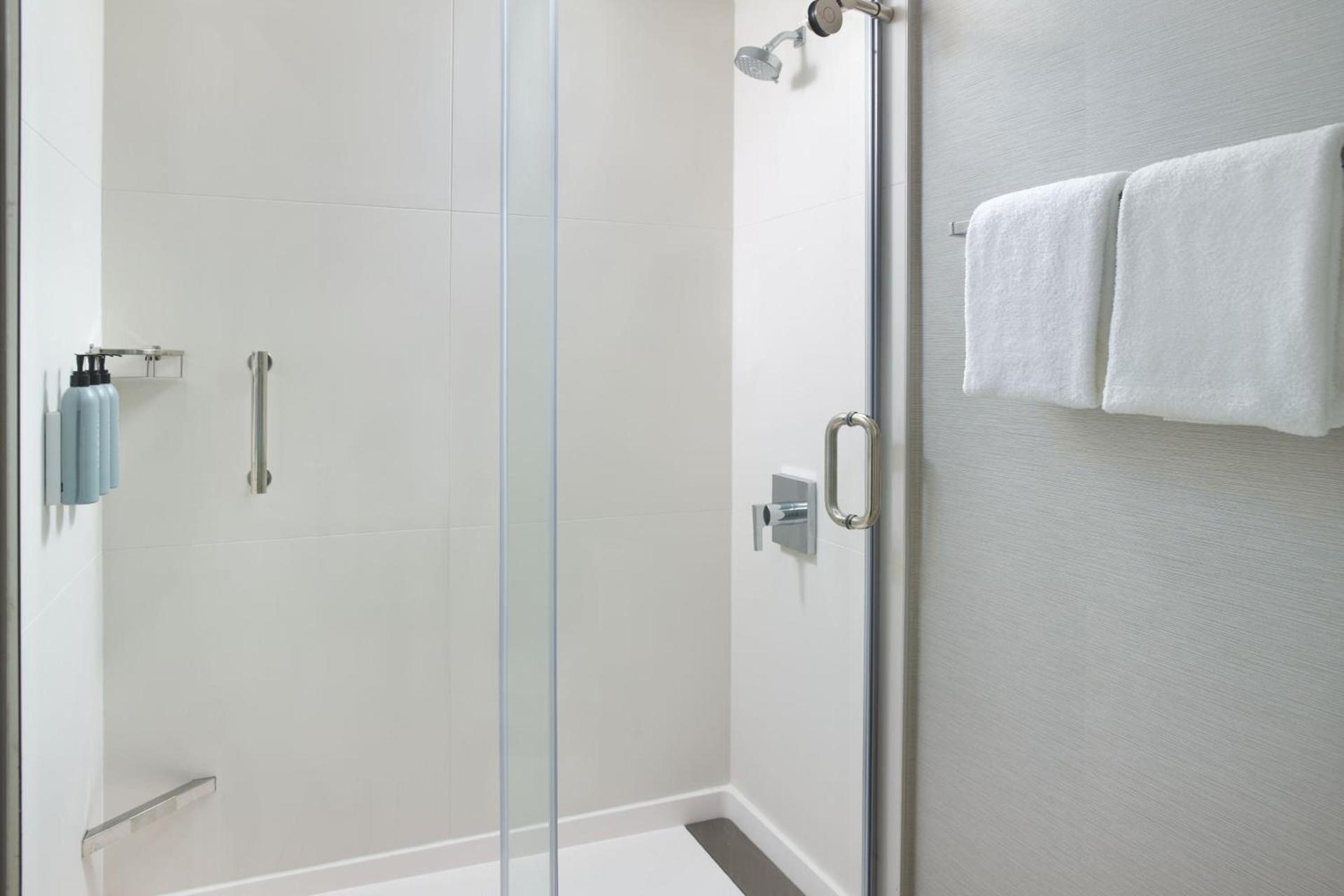 Courtyard by Marriott Charlottesville photo 17