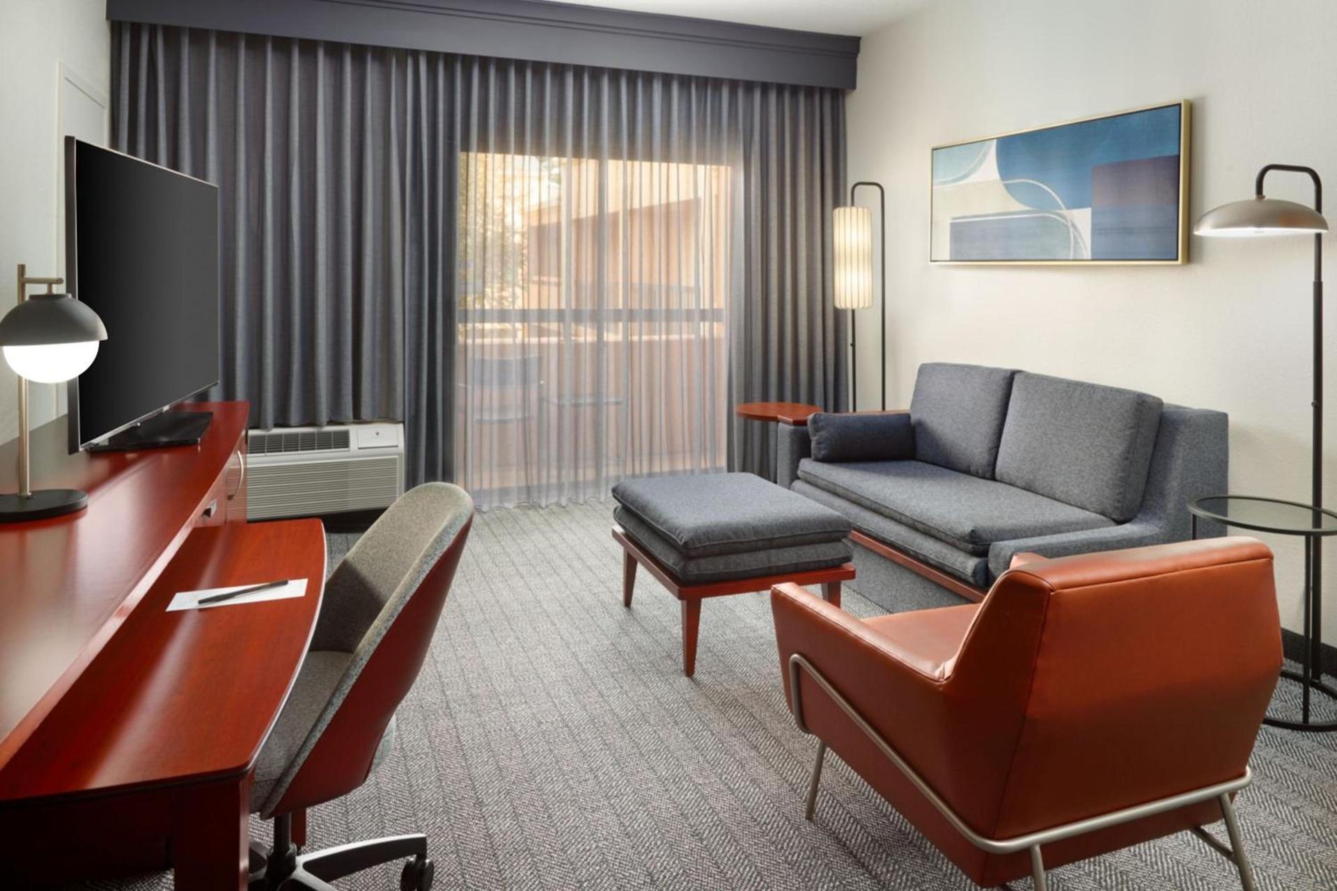 Courtyard by Marriott Charlottesville photo 19
